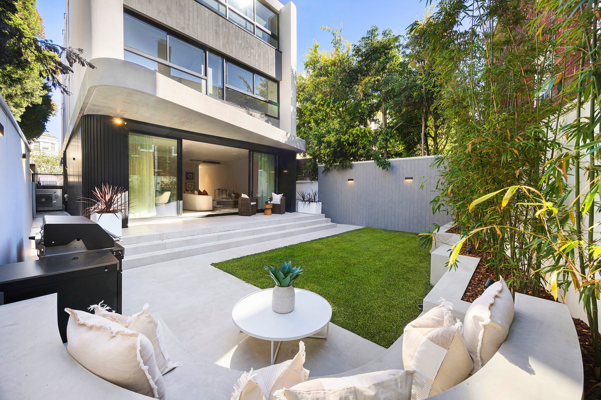 18A Court Road, Double Bay For Sale by Sydney Sotheby's International Realty