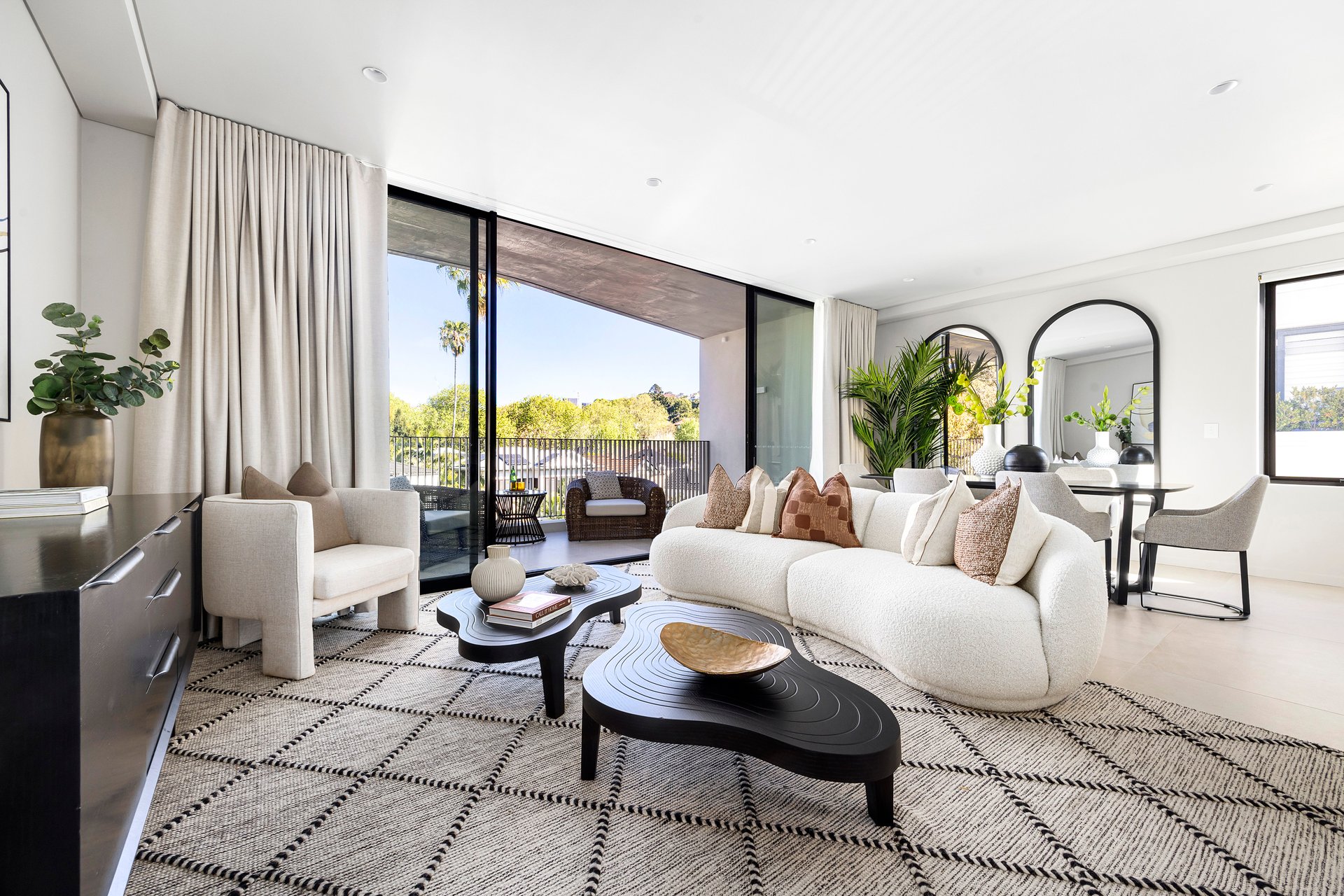 18B Court Road, Double Bay For Sale by Sydney Sotheby's International Realty
