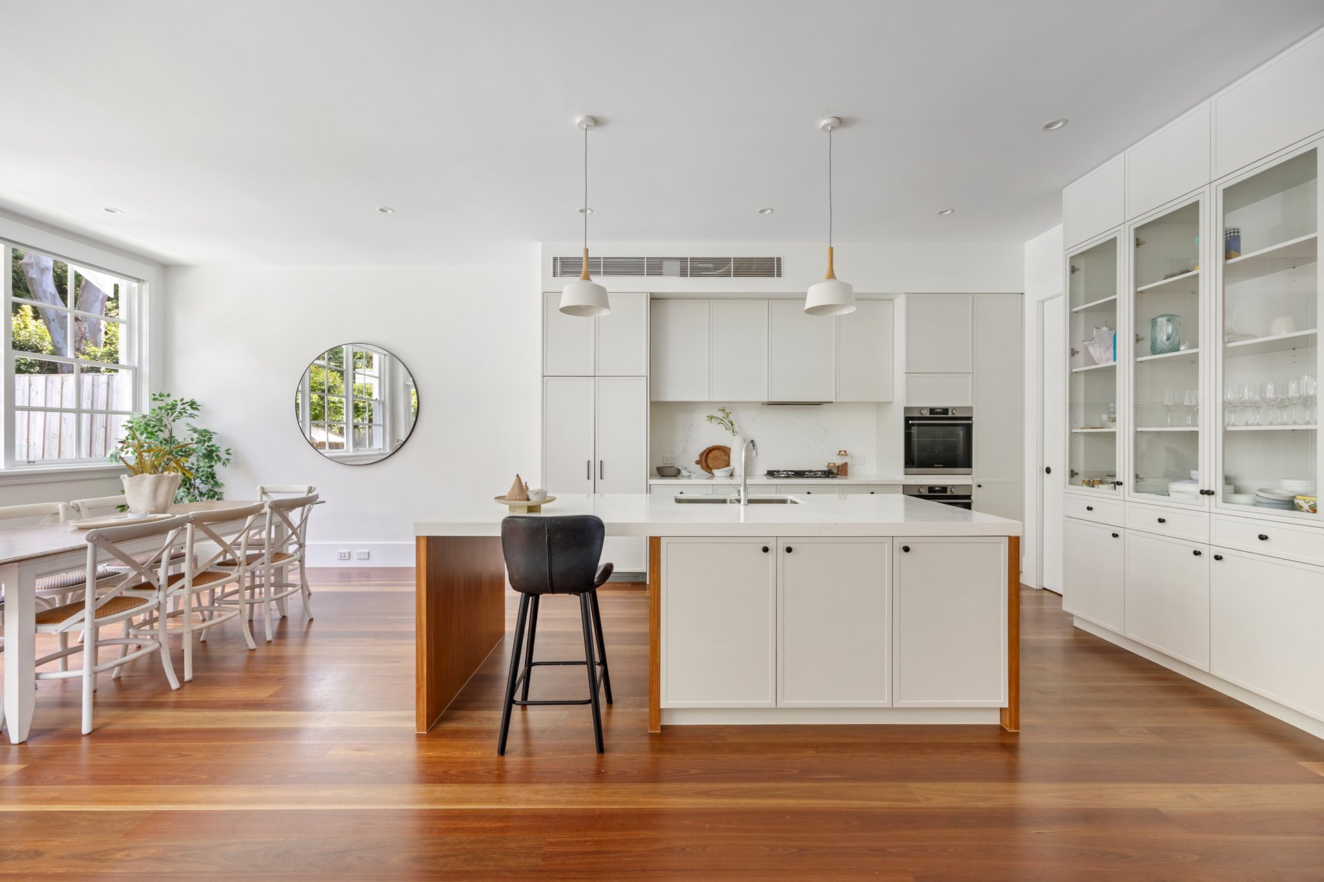 74 Beach Street, Coogee Auction by Sydney Sotheby's International Realty - image 5
