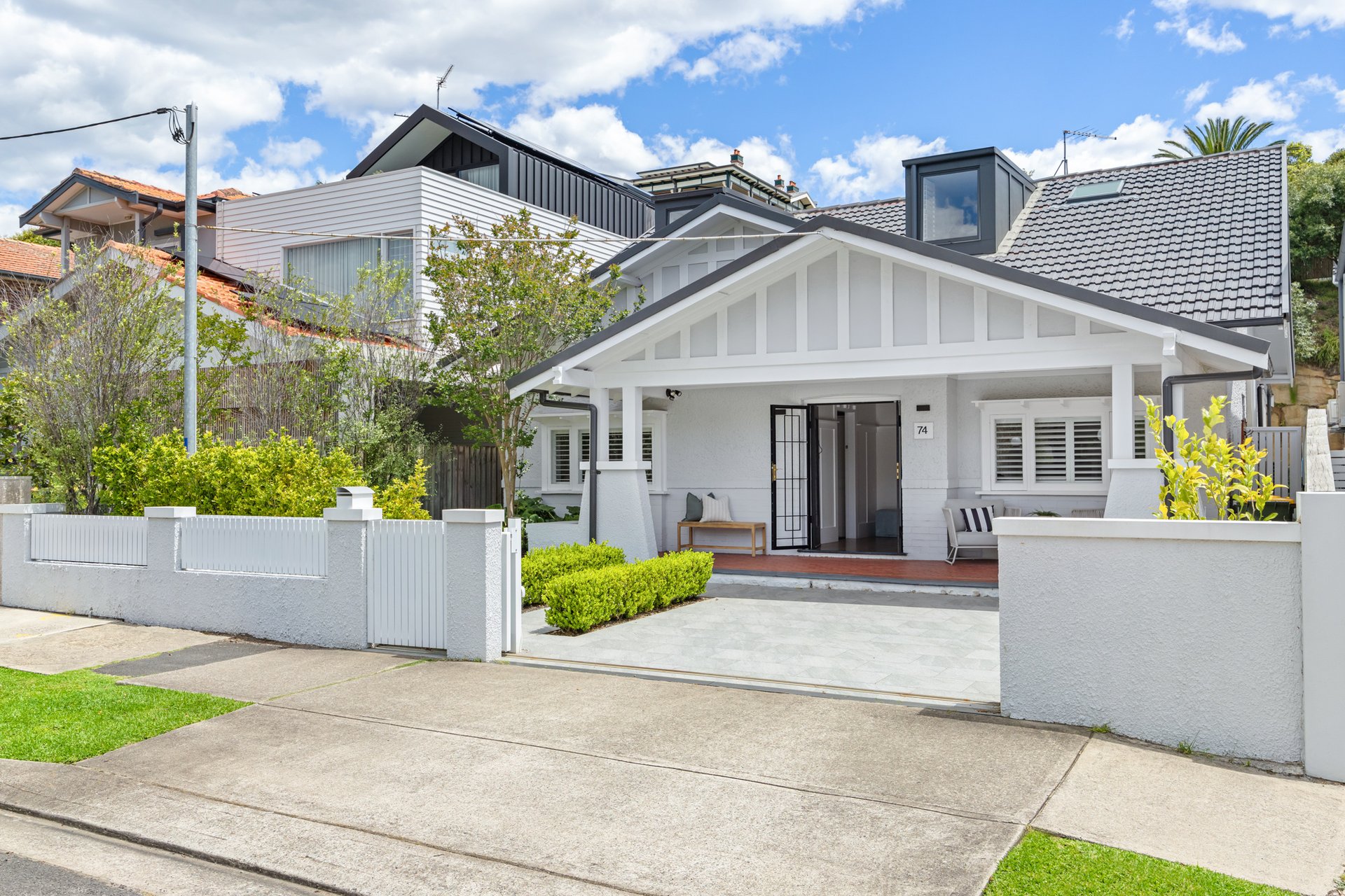 74 Beach Street, Coogee Auction by Sydney Sotheby's International Realty - image 3