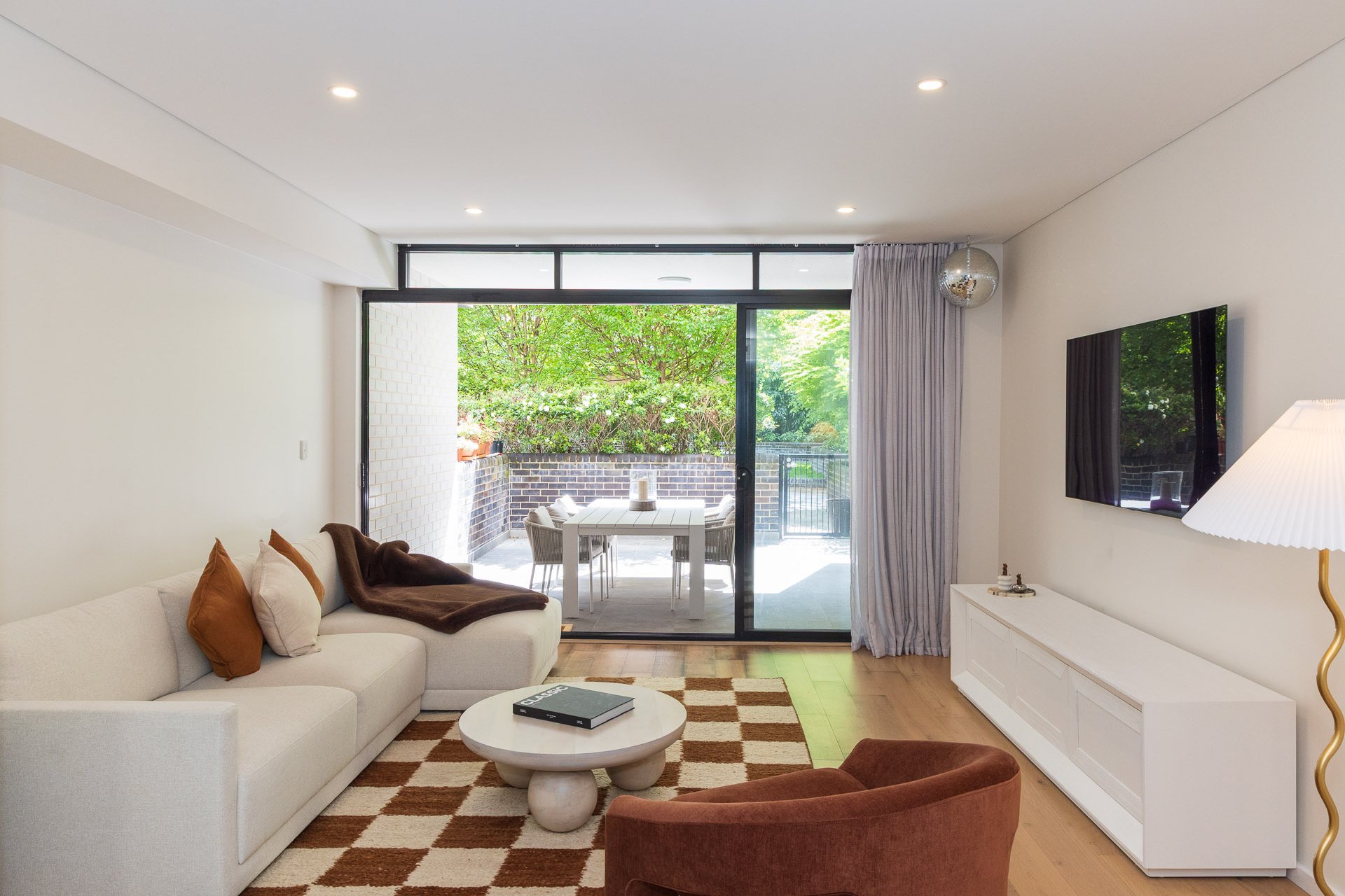 G05/18-28 Neild Avenue, Rushcutters Bay For Lease by Ballard Property