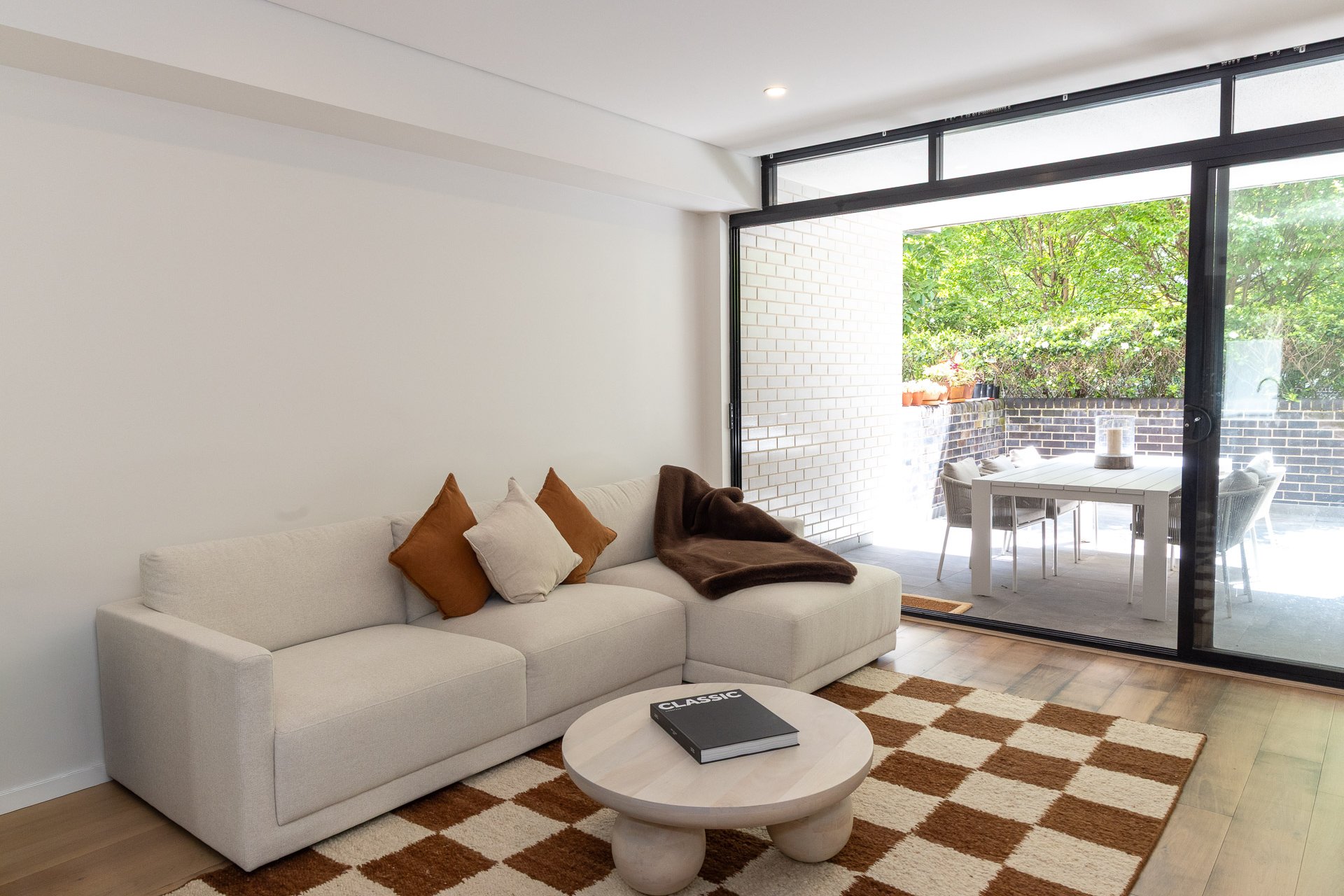 G05/18-28 Neild Avenue, Rushcutters Bay For Lease by Ballard Property - image 2