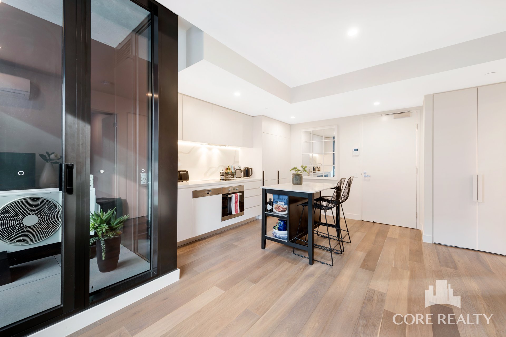 Unit 627/555 St Kilda Road Melbourne