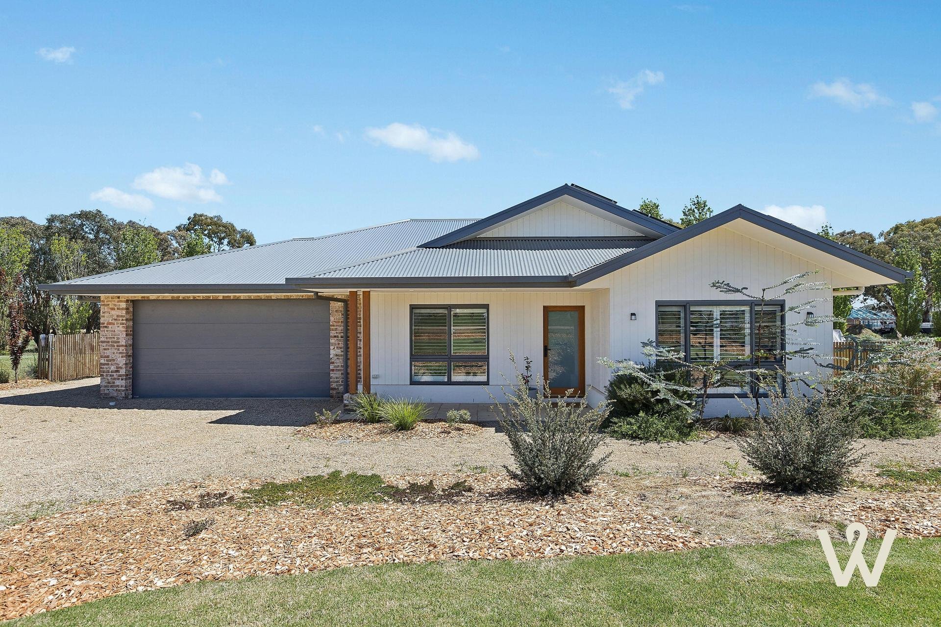8 Lomandra Street, Gundaroo  NSW  2620 image