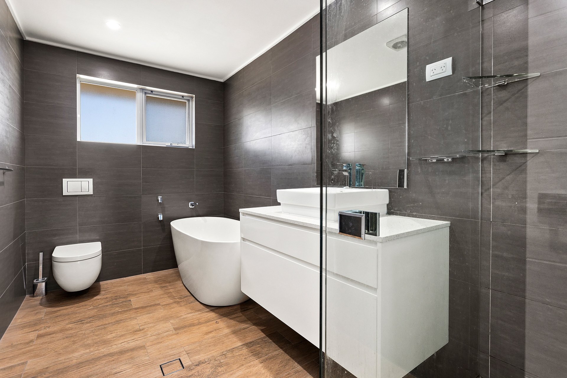 31 Farrell Street, Balgownie For Sale by Laurence Morgan Real Estate - image 8