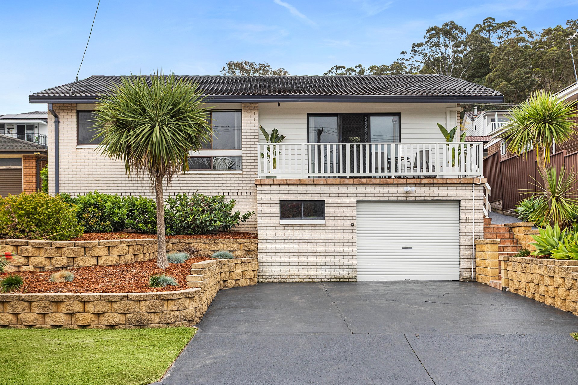 11 Glenview Street, Dapto Sold by Laurence Morgan Real Estate