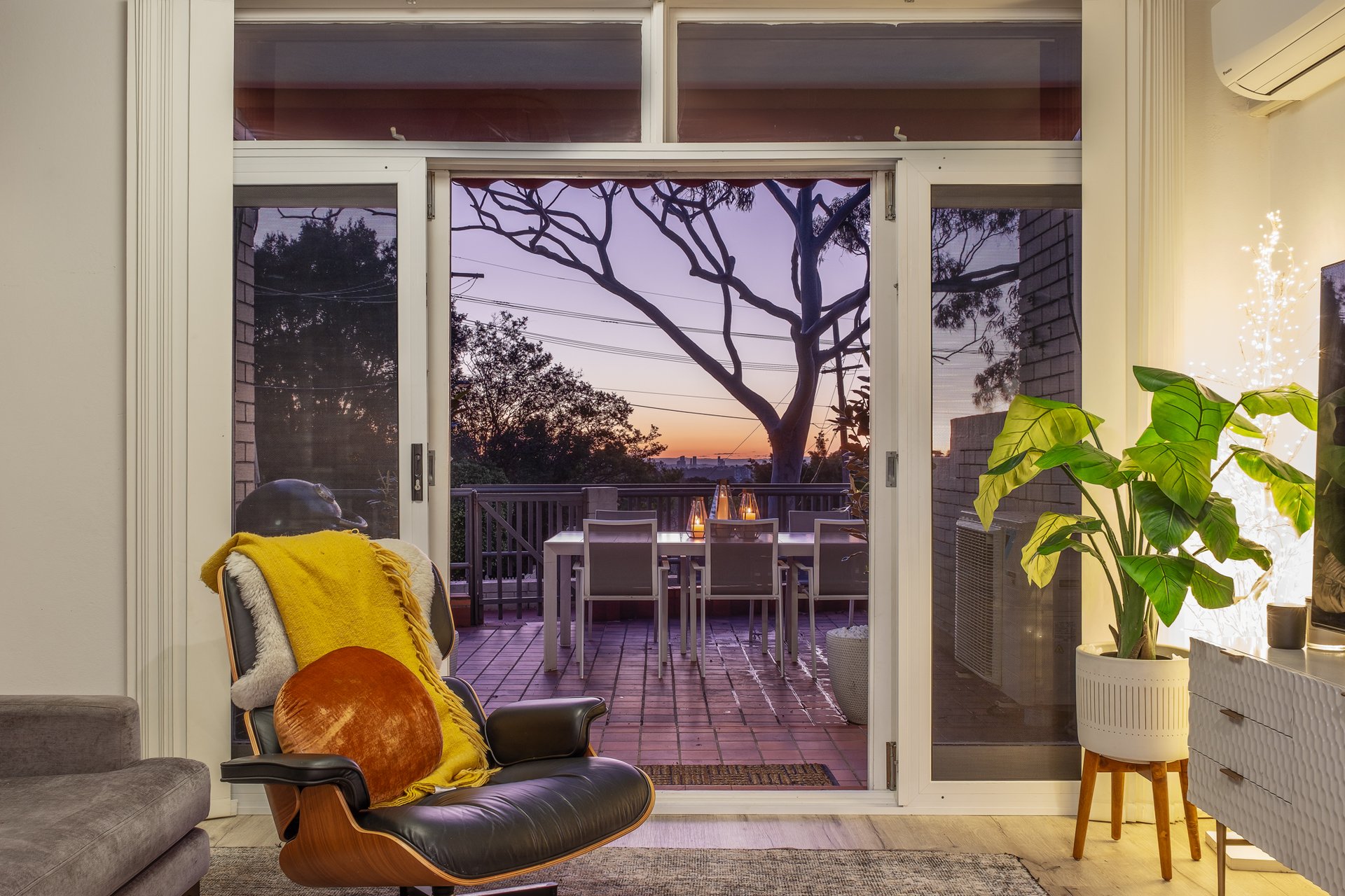 10/7-9 Goodchap Road, Chatswood Auction by Chan Yahl
