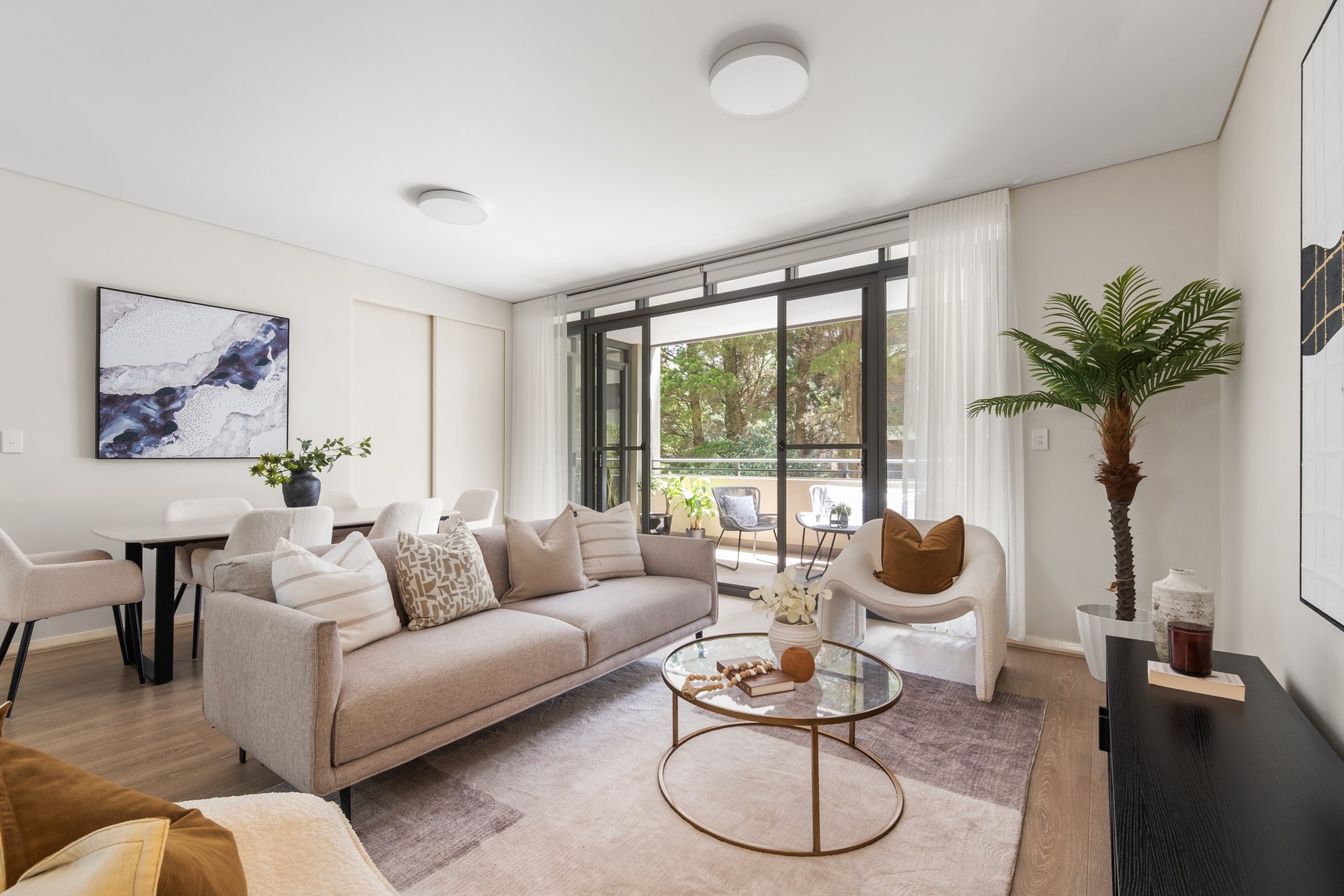 A102/1-9 Buckingham Road, Killara Auction by Chan Yahl