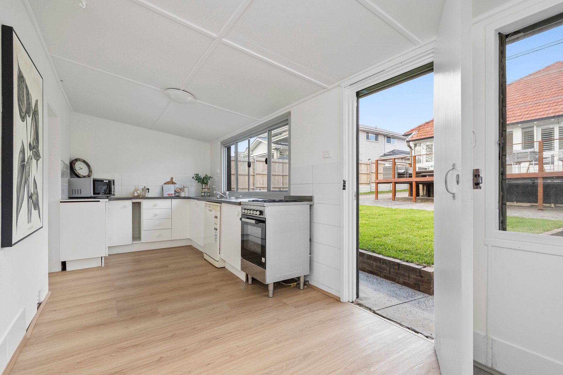 33 South Creek Road, Dee Why Auction by The Marshall Group - image 14