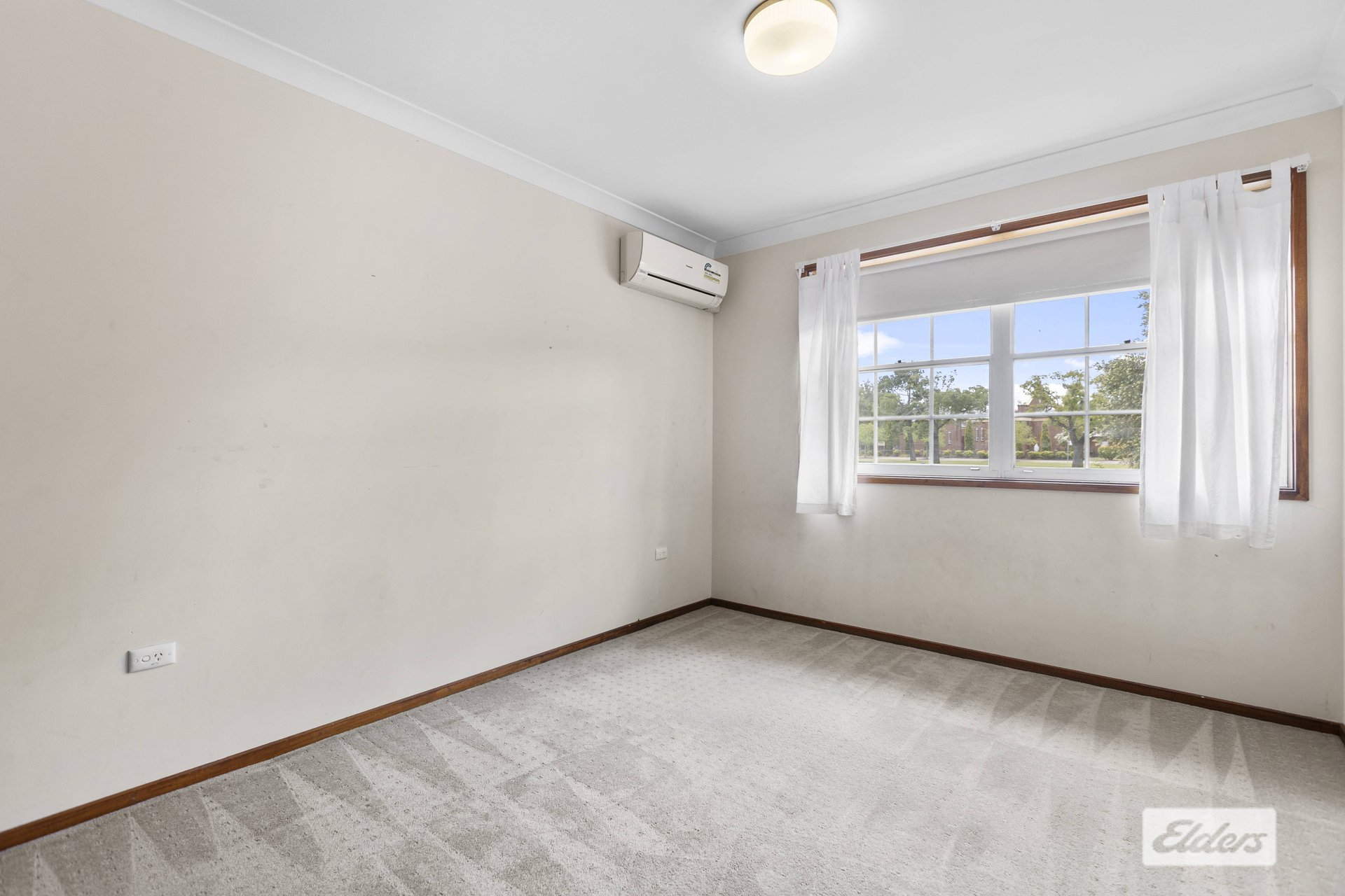 103 Urana Street — photo 6 of 10