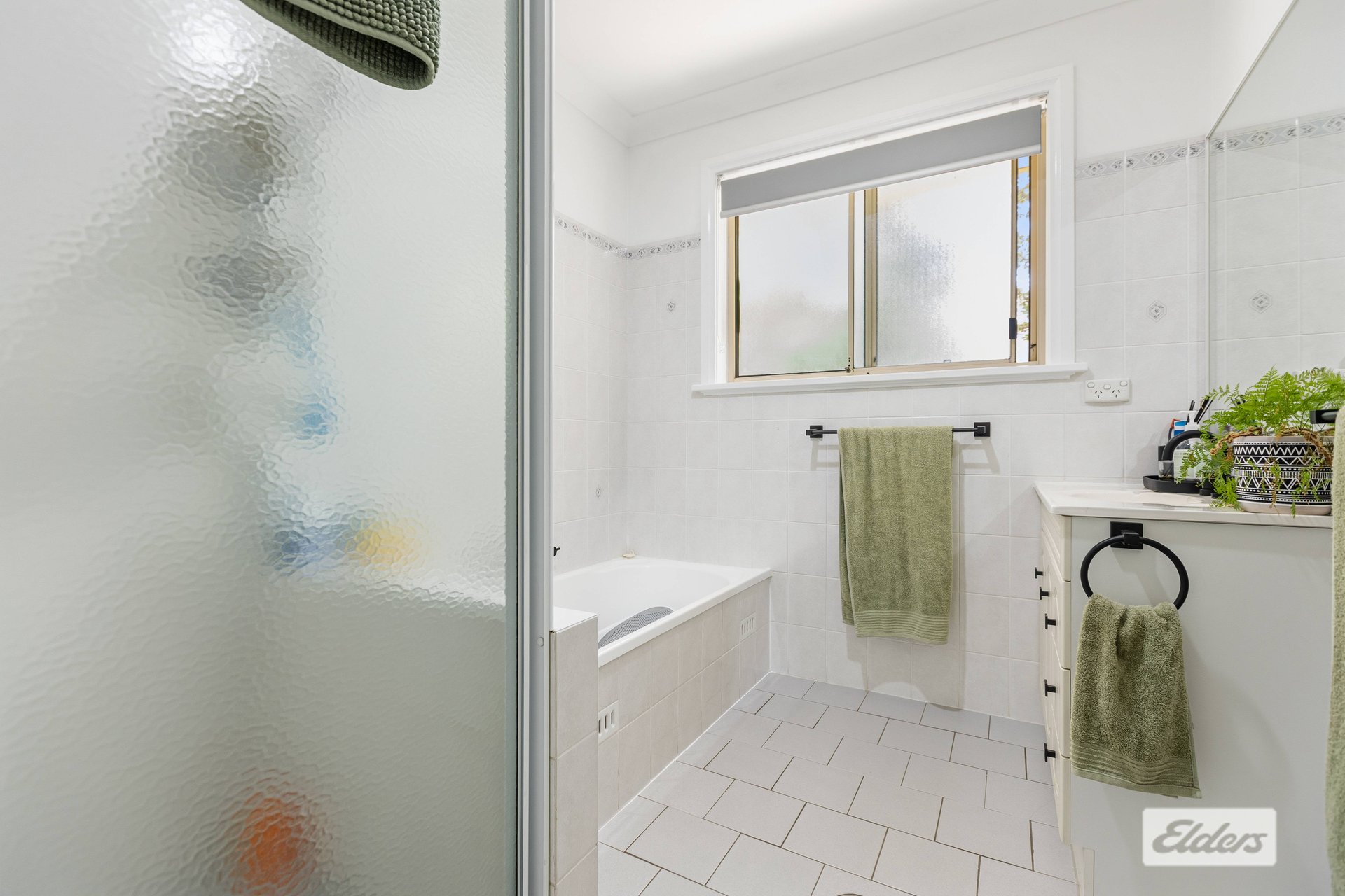 86 King Street — photo 8 of 10