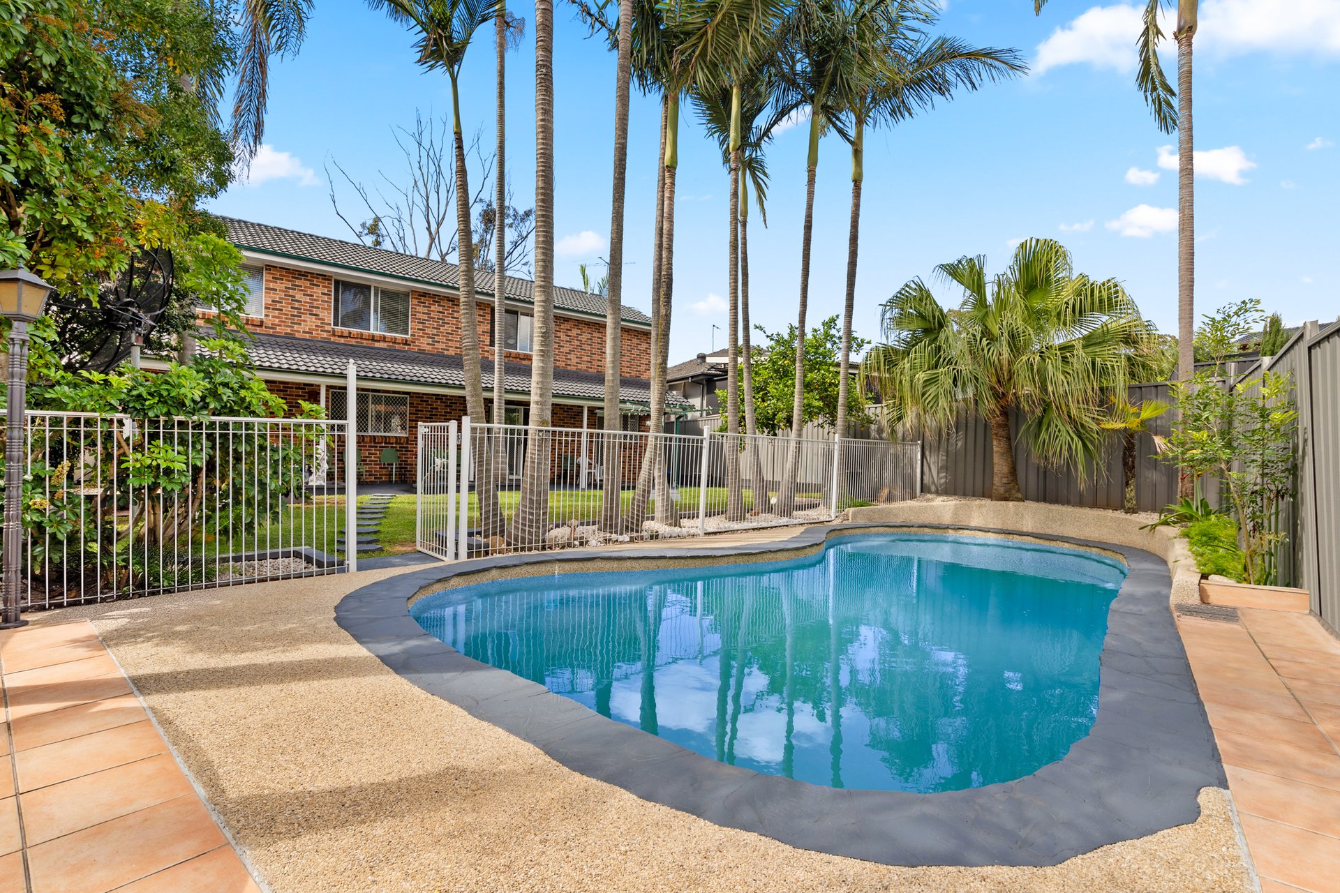 91 Rex Road, Georges Hall For Sale by Richard Matthews Real Estate - image 8
