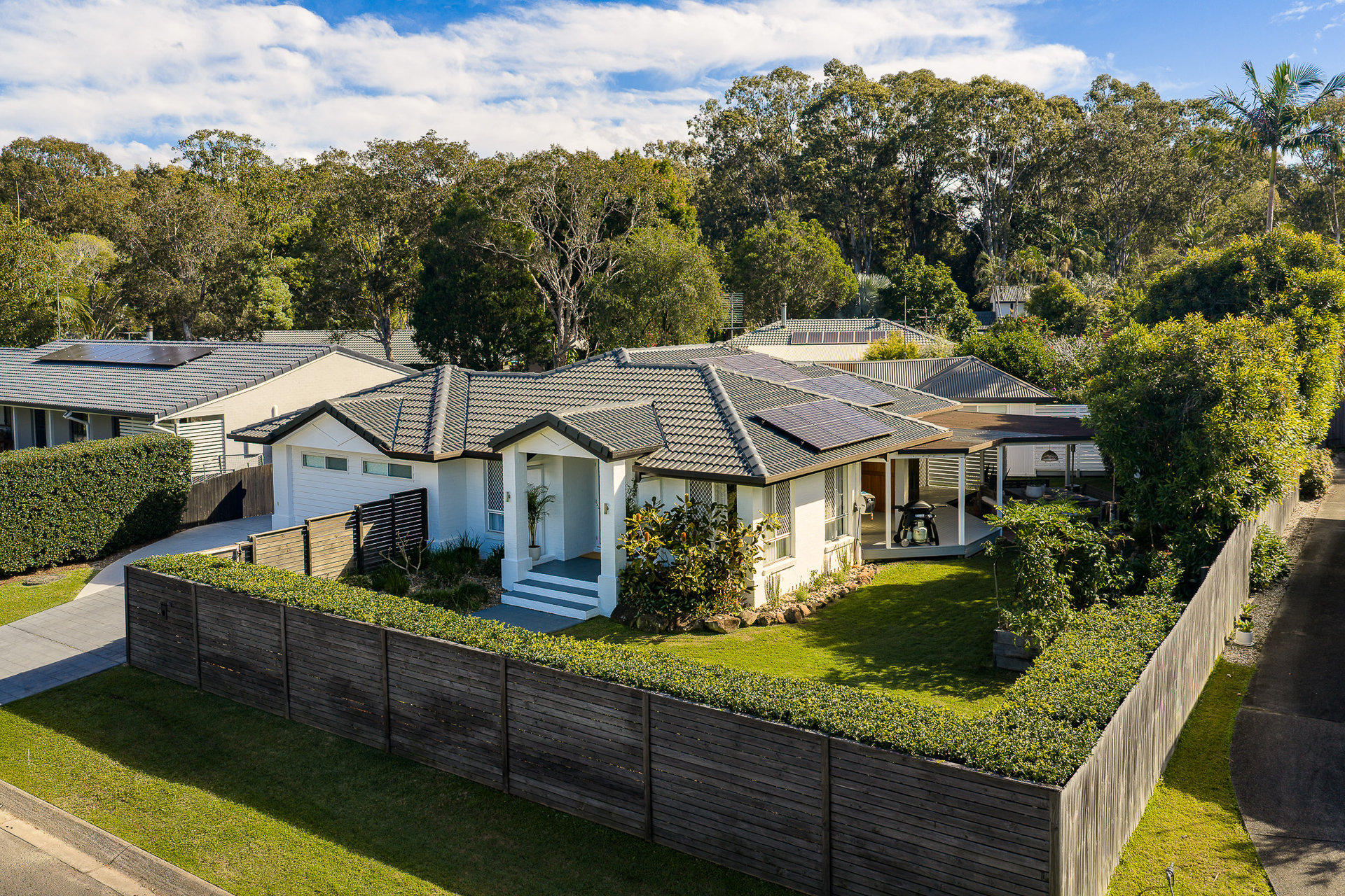 9 Larelar Court, Ocean Shores For Sale by Byron Bay Sotheby's International Realty