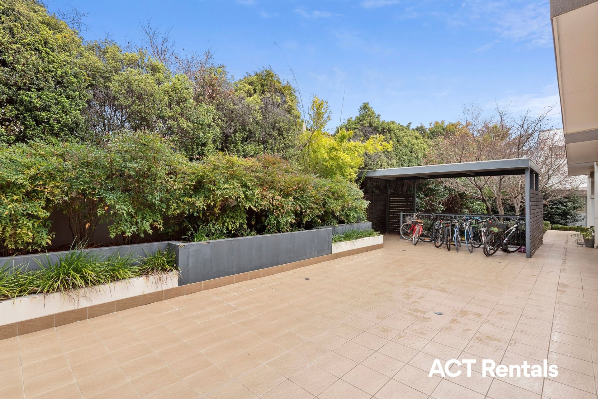 2/71 Torrens Street Braddon