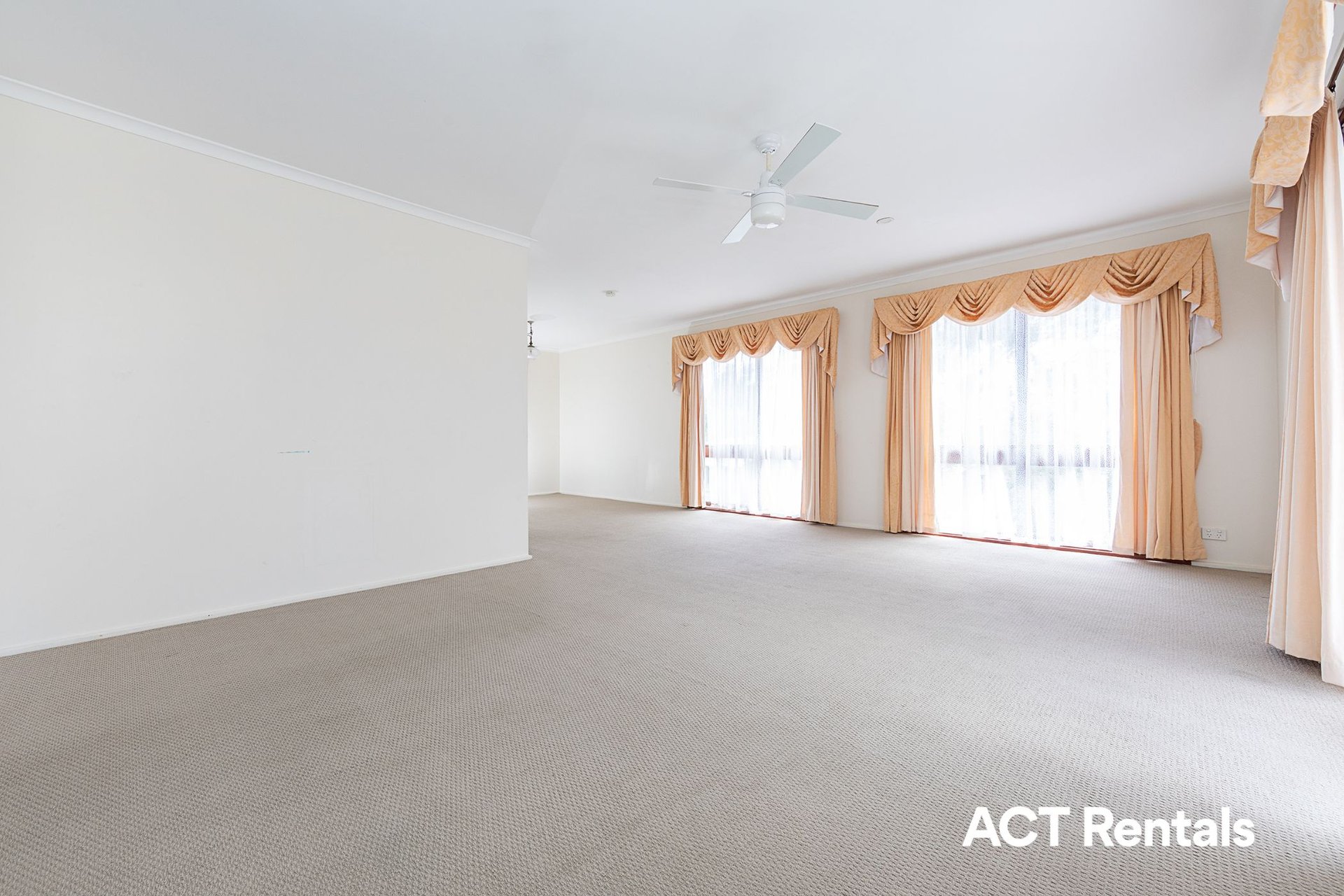 4 Reid Place Kambah