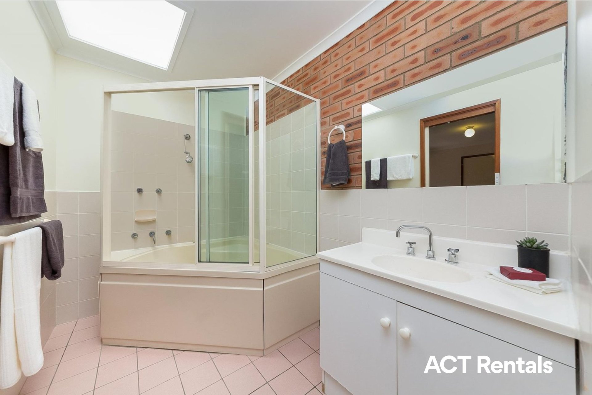 32/21 Cossington-Smith Crescent Lyneham
