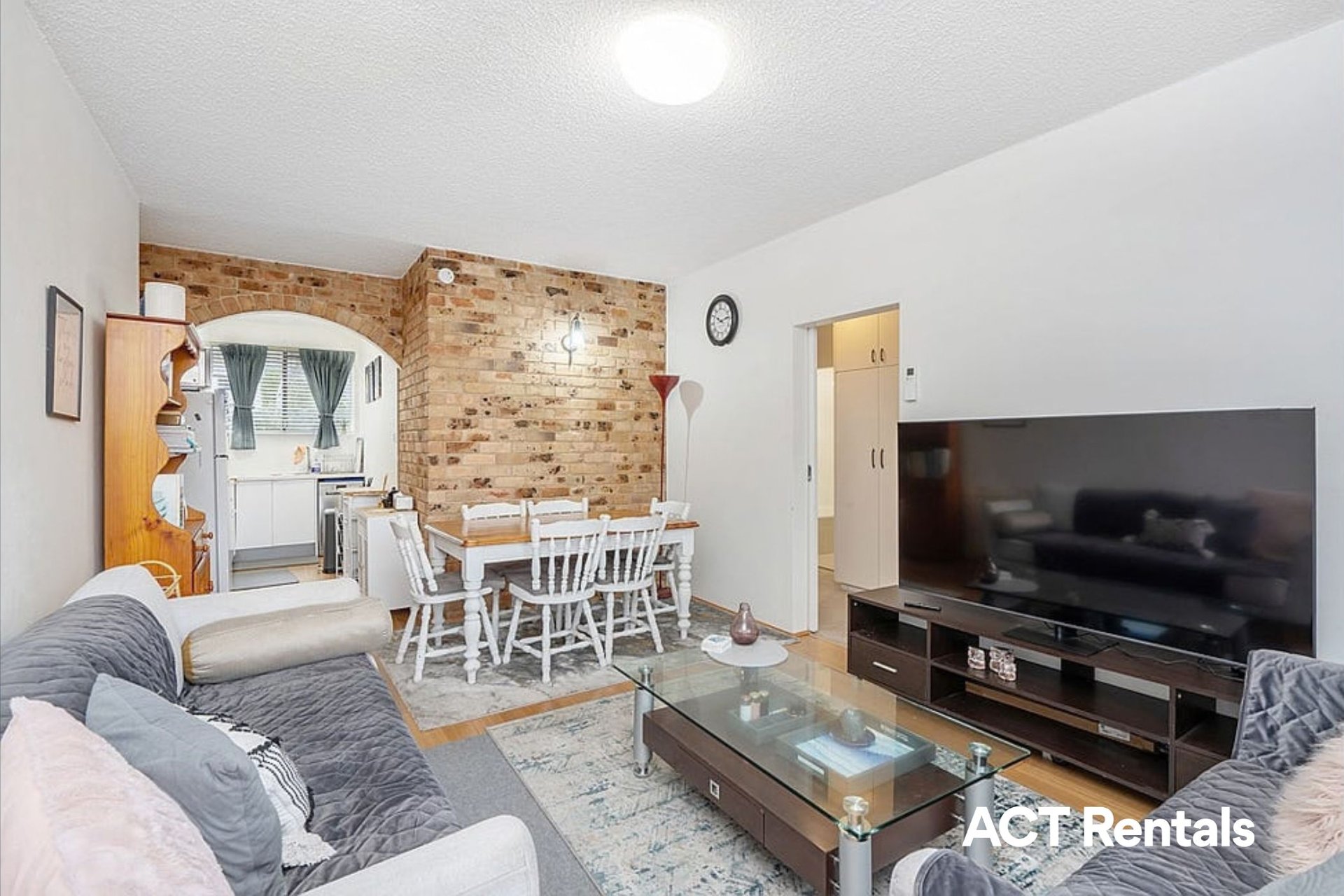 16/32 Springvale Drive Hawker
