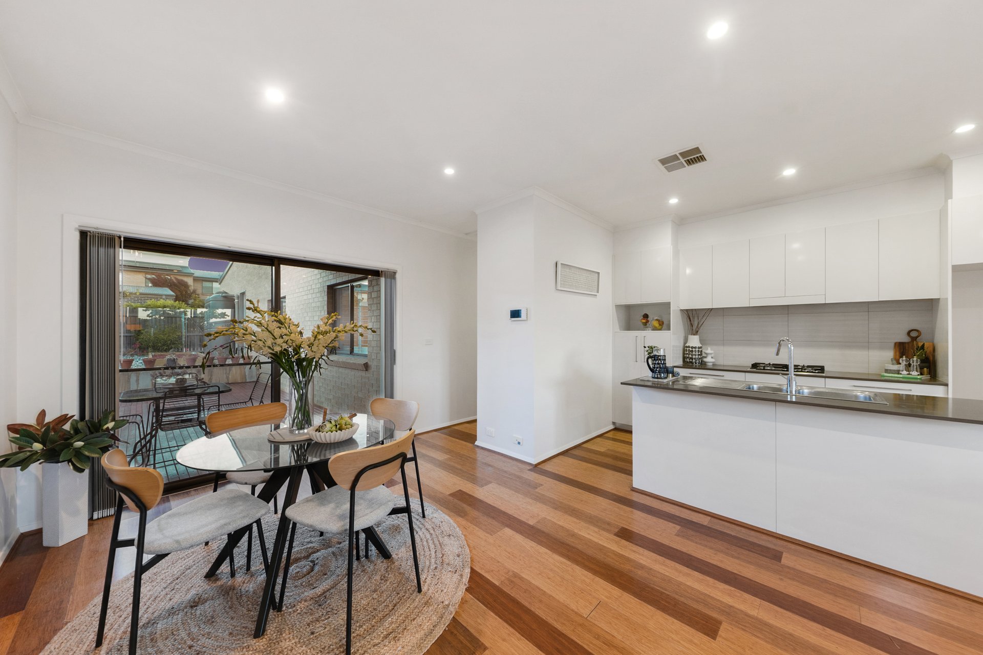 54 James Mcauley Crescent, Wright Auction by Sydney Sotheby's International Realty - image 11