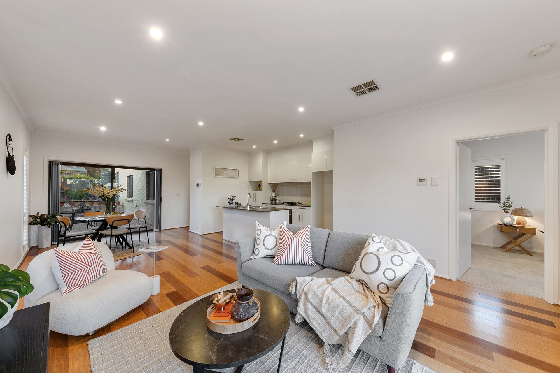 54 James Mcauley Crescent, Wright Auction by Sydney Sotheby's International Realty - image 2