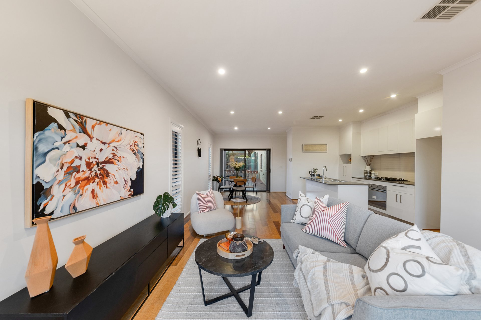 54 James Mcauley Crescent, Wright Auction by Sydney Sotheby's International Realty - image 5