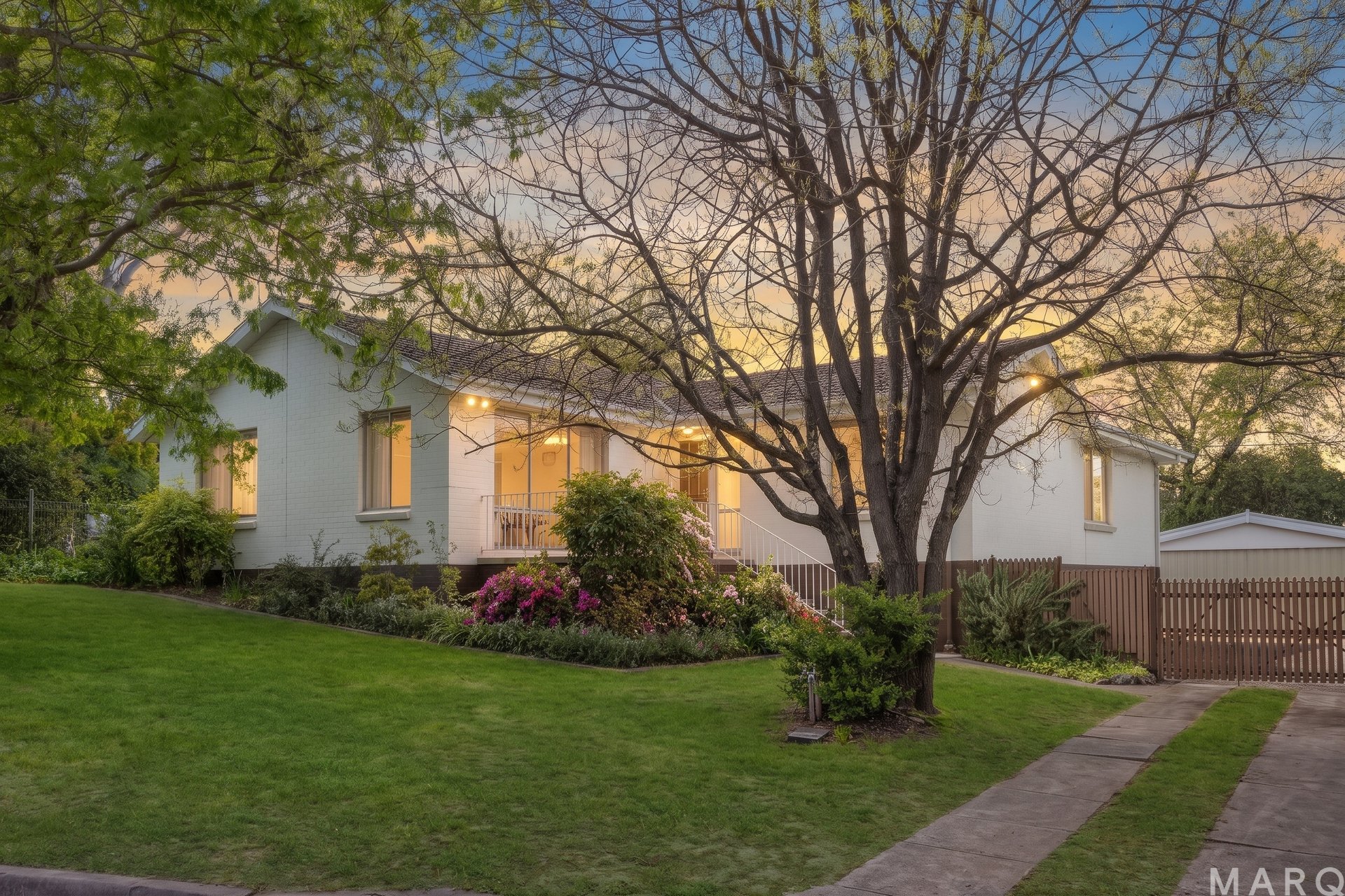 8 Brent Place, Garran  ACT  2605 image