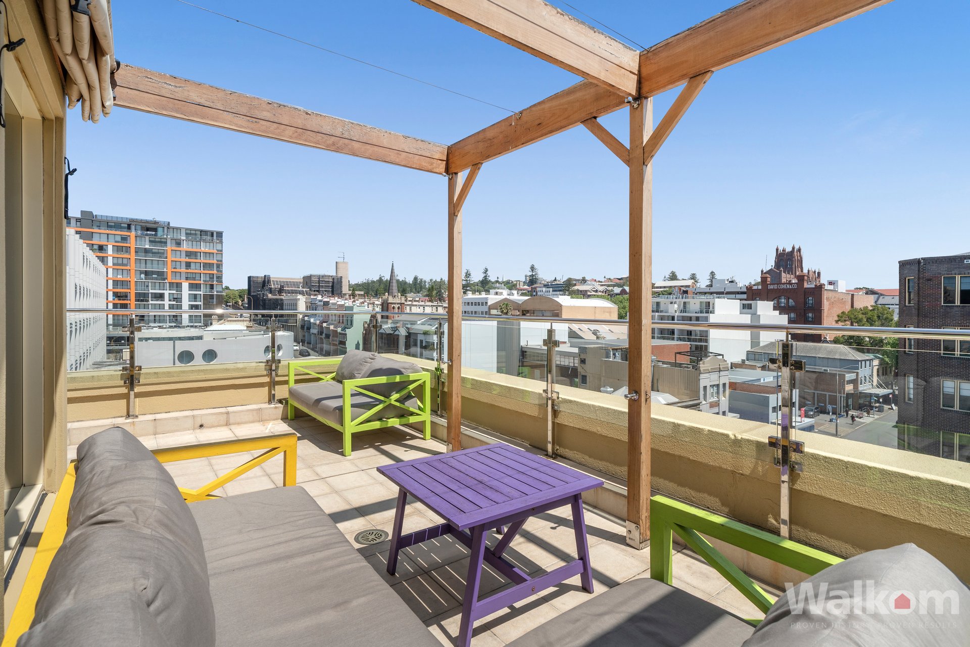Listing Image 12