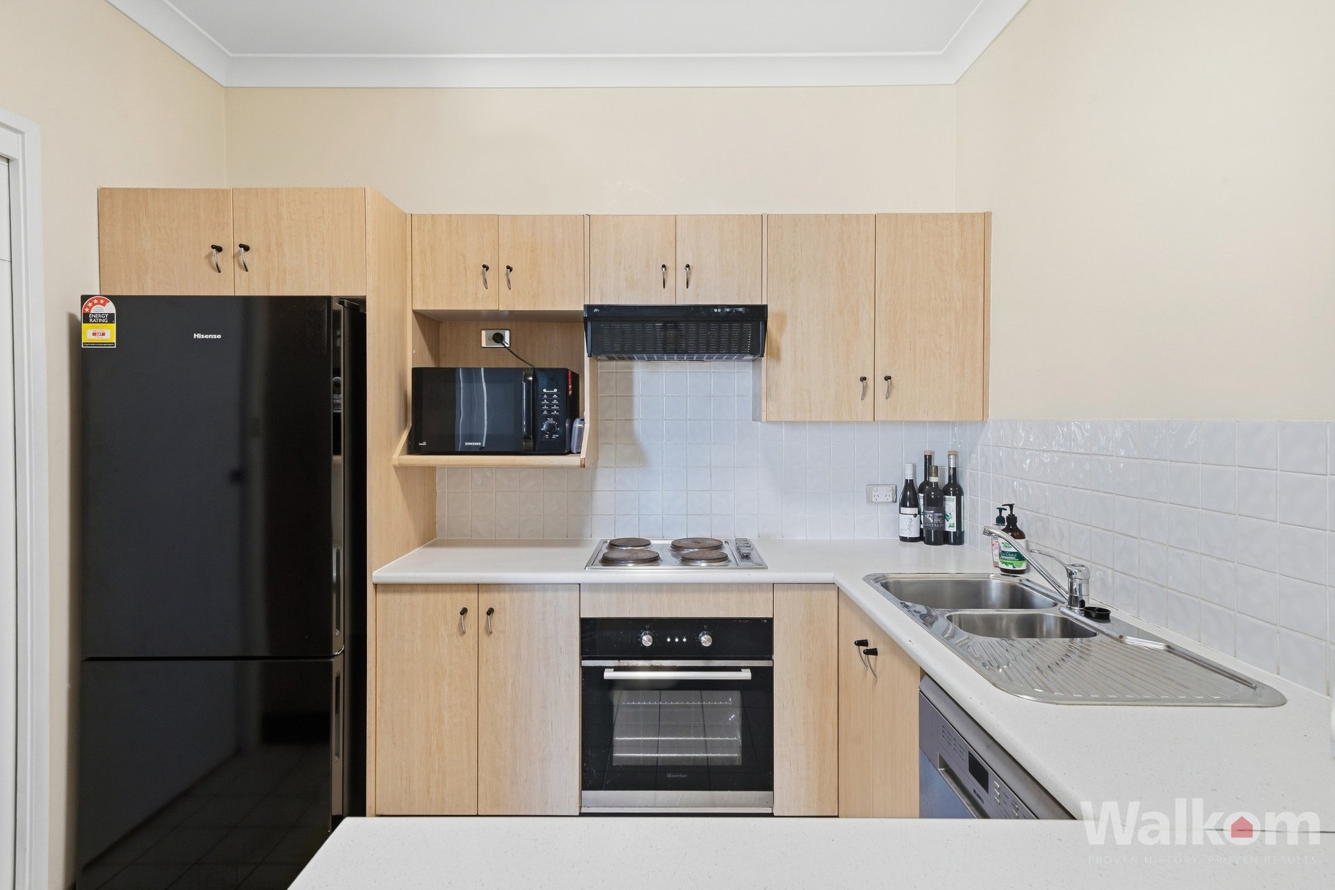 Listing Image 5