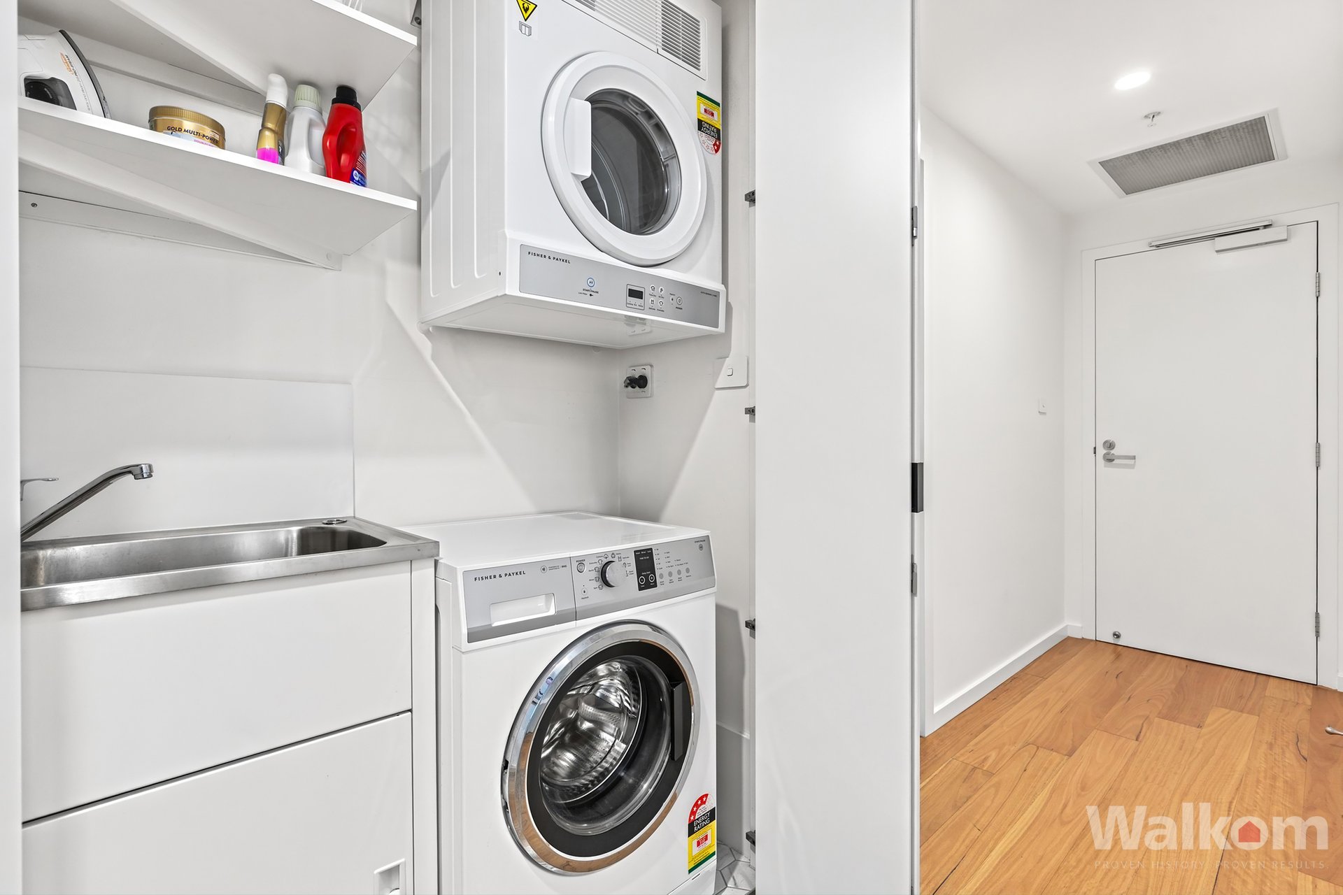 Listing Image 12