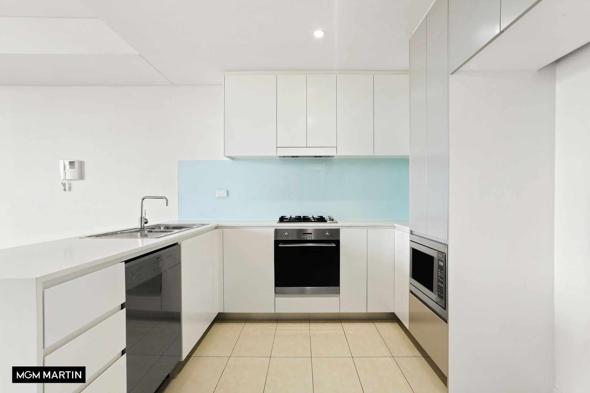 1002C/8 Bourke Street, Mascot For Lease by MGM Martin - image 1