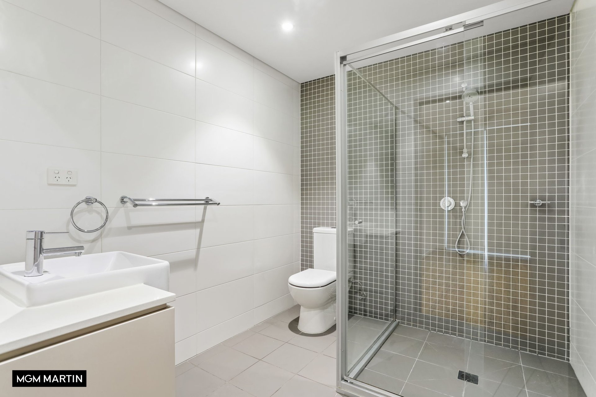 1002C/8 Bourke Street, Mascot For Lease by MGM Martin - image 1