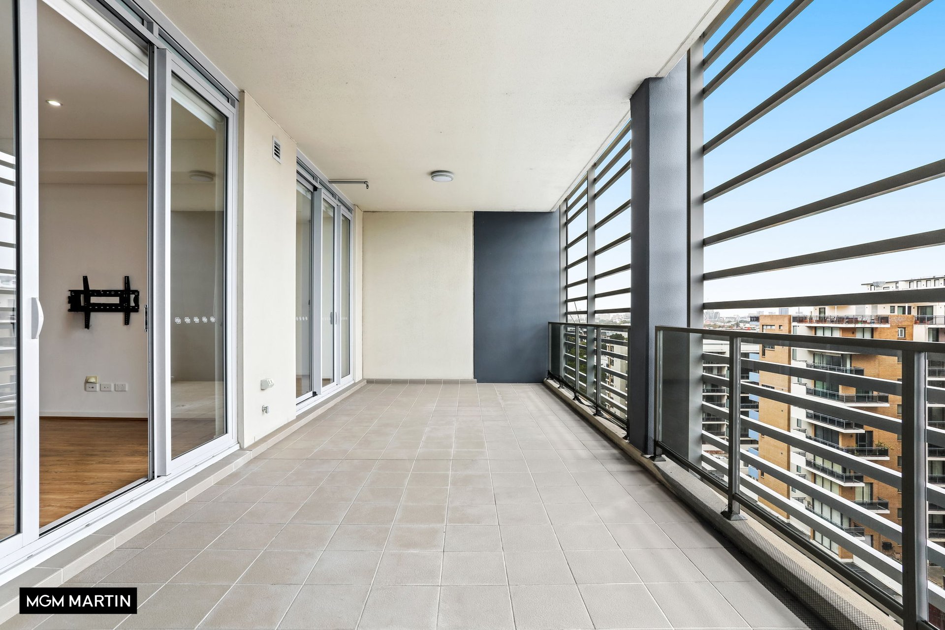 1002C/8 Bourke Street, Mascot For Lease by MGM Martin - image 1