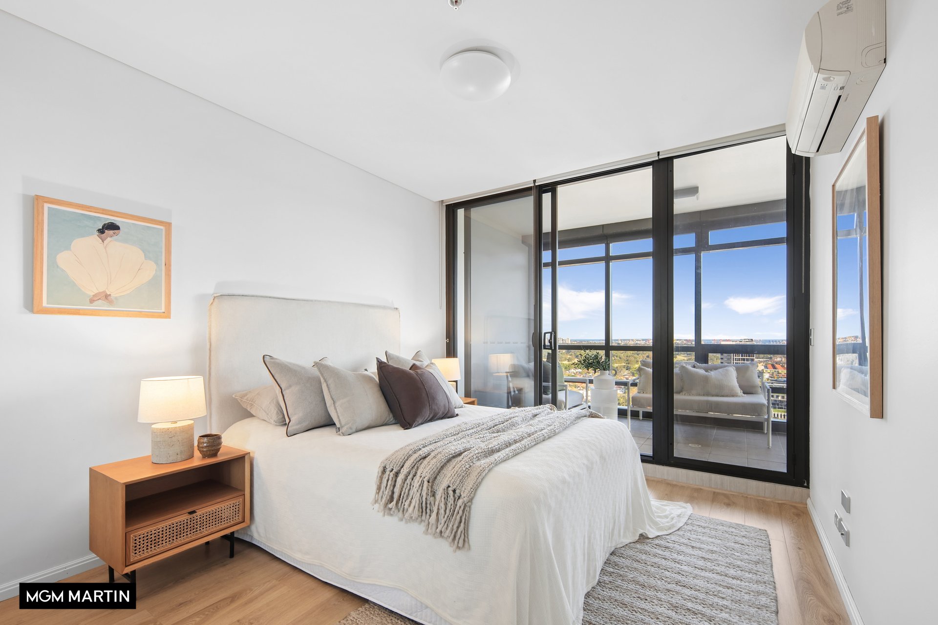 2416/20 Gadigal Avenue, Zetland Sold by MGM Martin - image 1