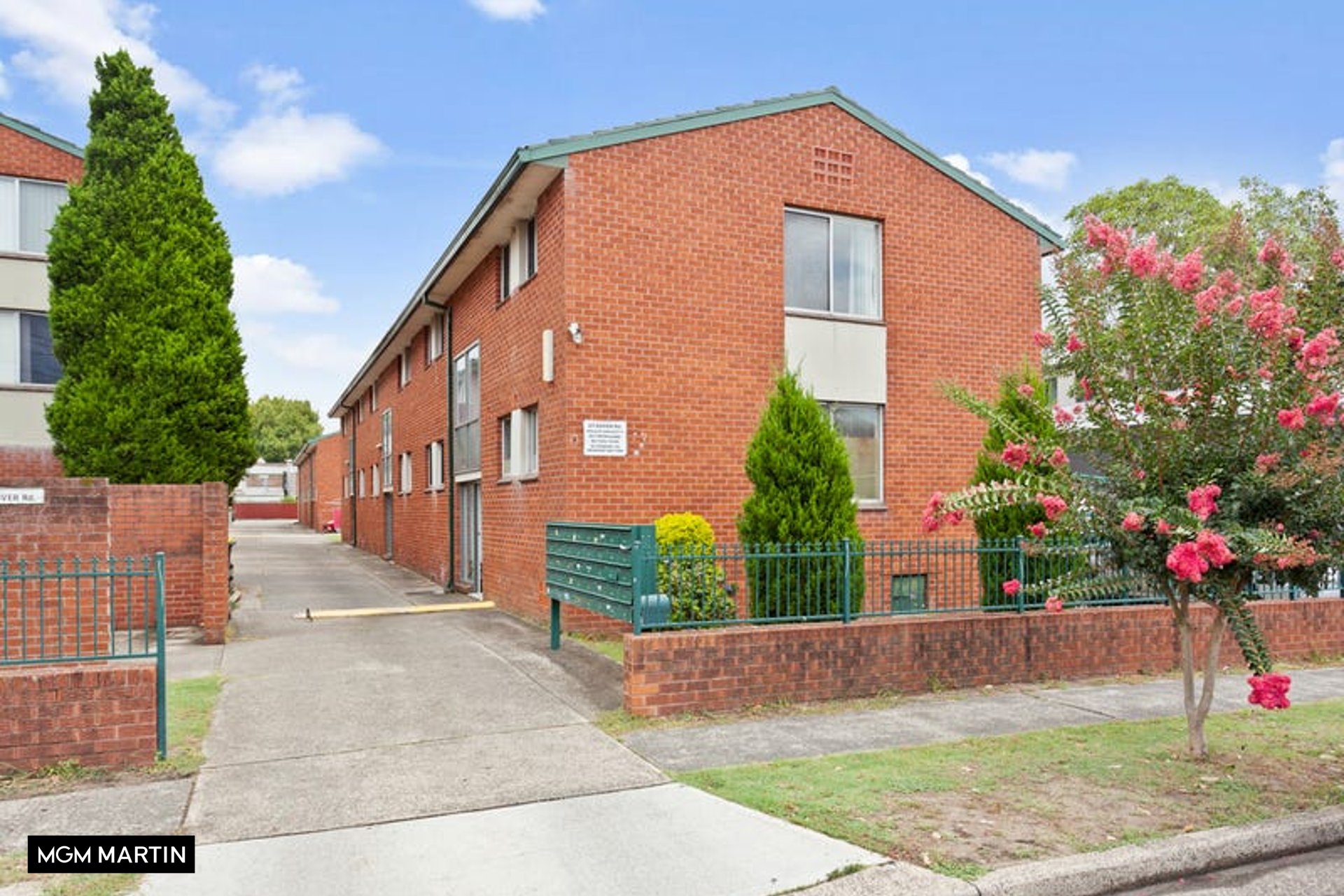 3/27 Dover Road, Botany Leased by MGM Martin - image 1