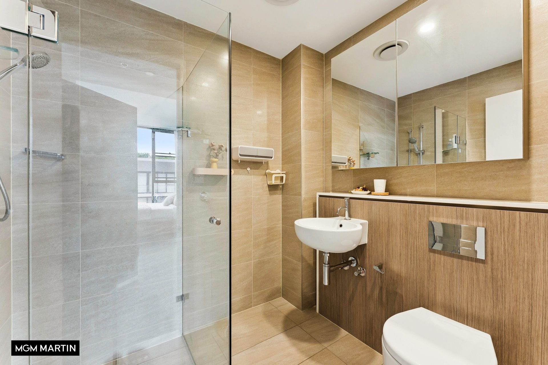 1609/8 Kingsborough Way, Zetland For Sale by MGM Martin - image 1