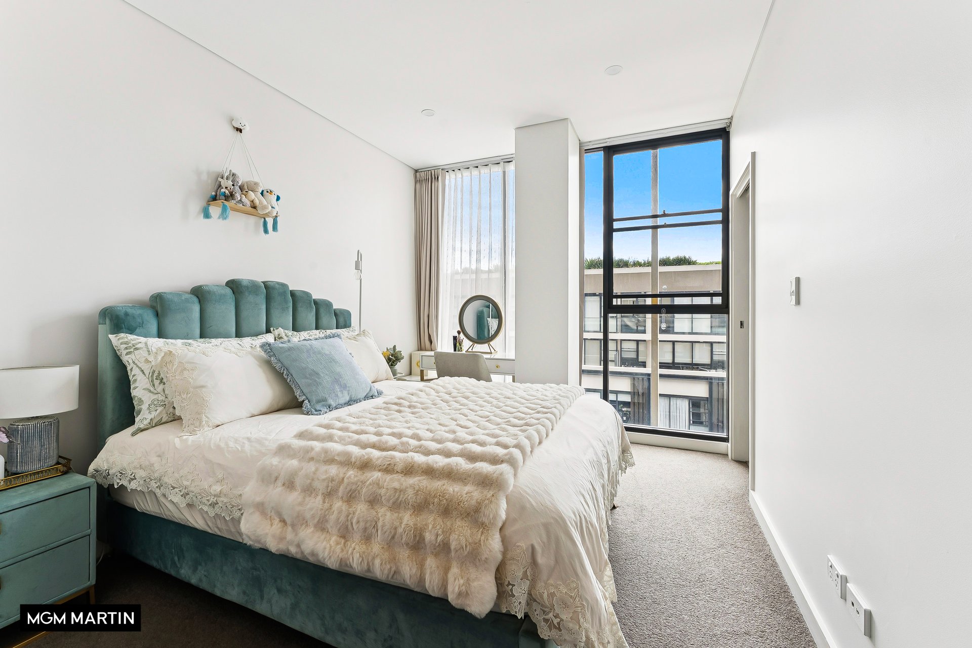 1609/8 Kingsborough Way, Zetland For Sale by MGM Martin - image 1