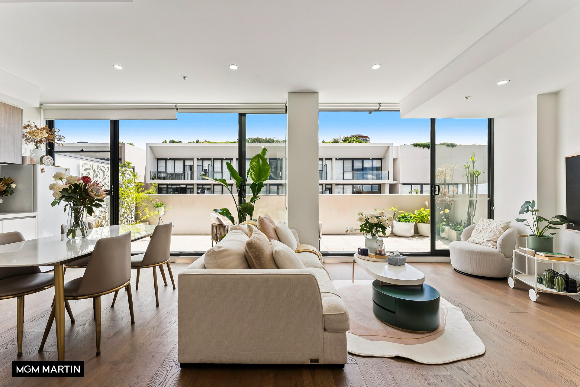 1609/8 Kingsborough Way, Zetland For Sale by MGM Martin - image 1