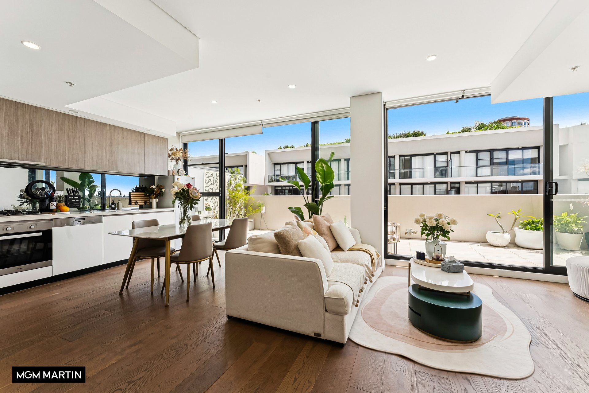 1609/8 Kingsborough Way, Zetland For Sale by MGM Martin - image 1