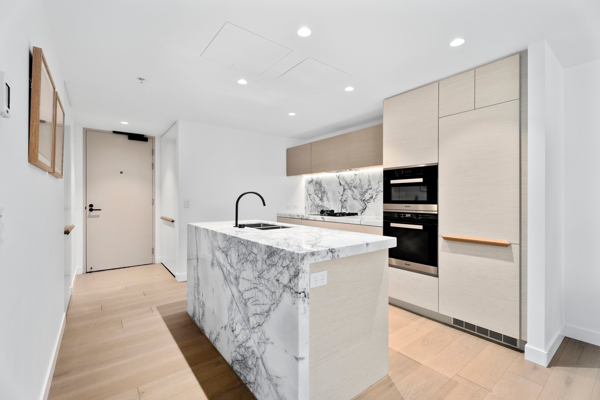 Unit 11207/36 Old Burleigh Road Surfers Paradise