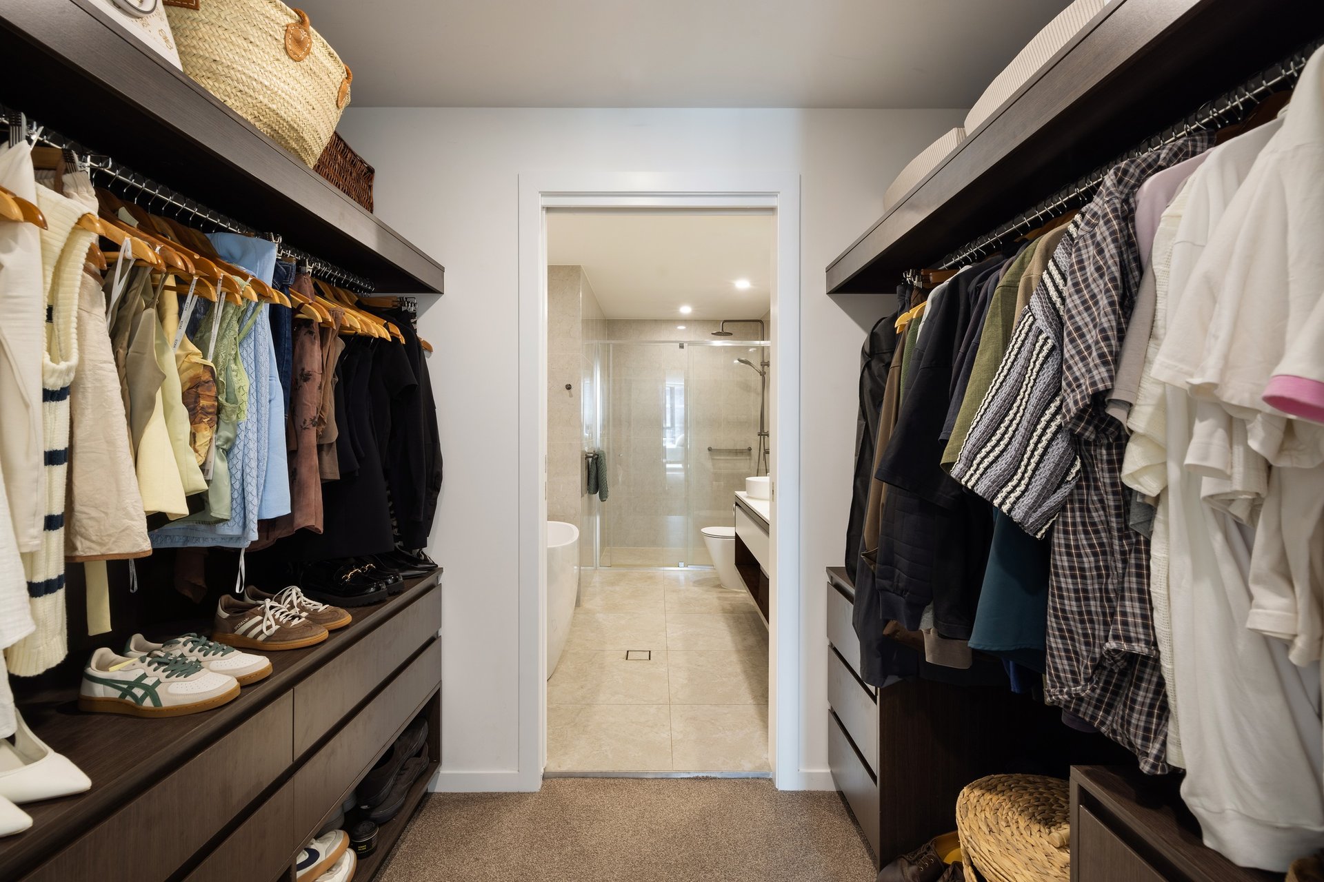 Unit 1702/28-30 Second Avenue Broadbeach