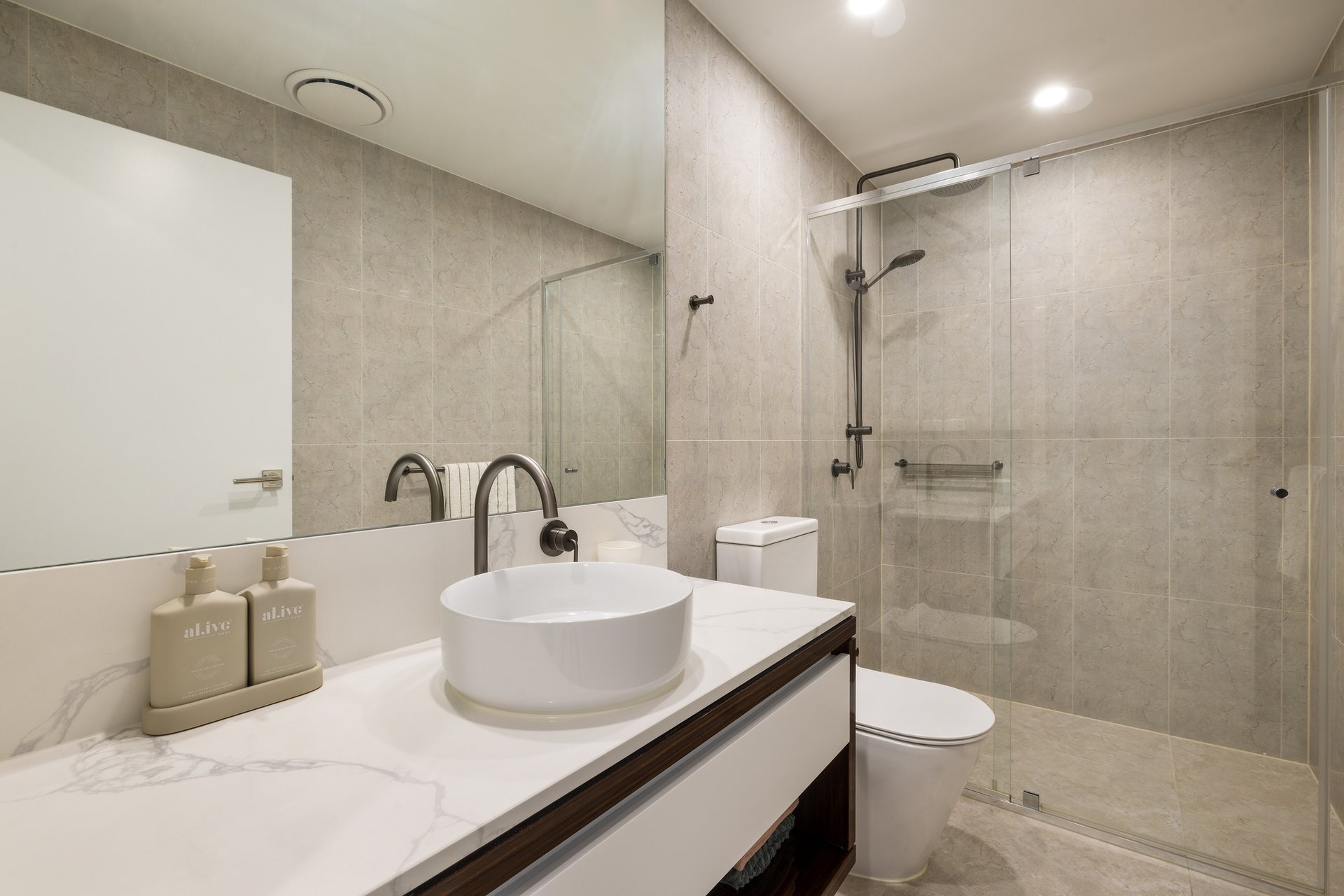 Unit 1702/28-30 Second Avenue Broadbeach