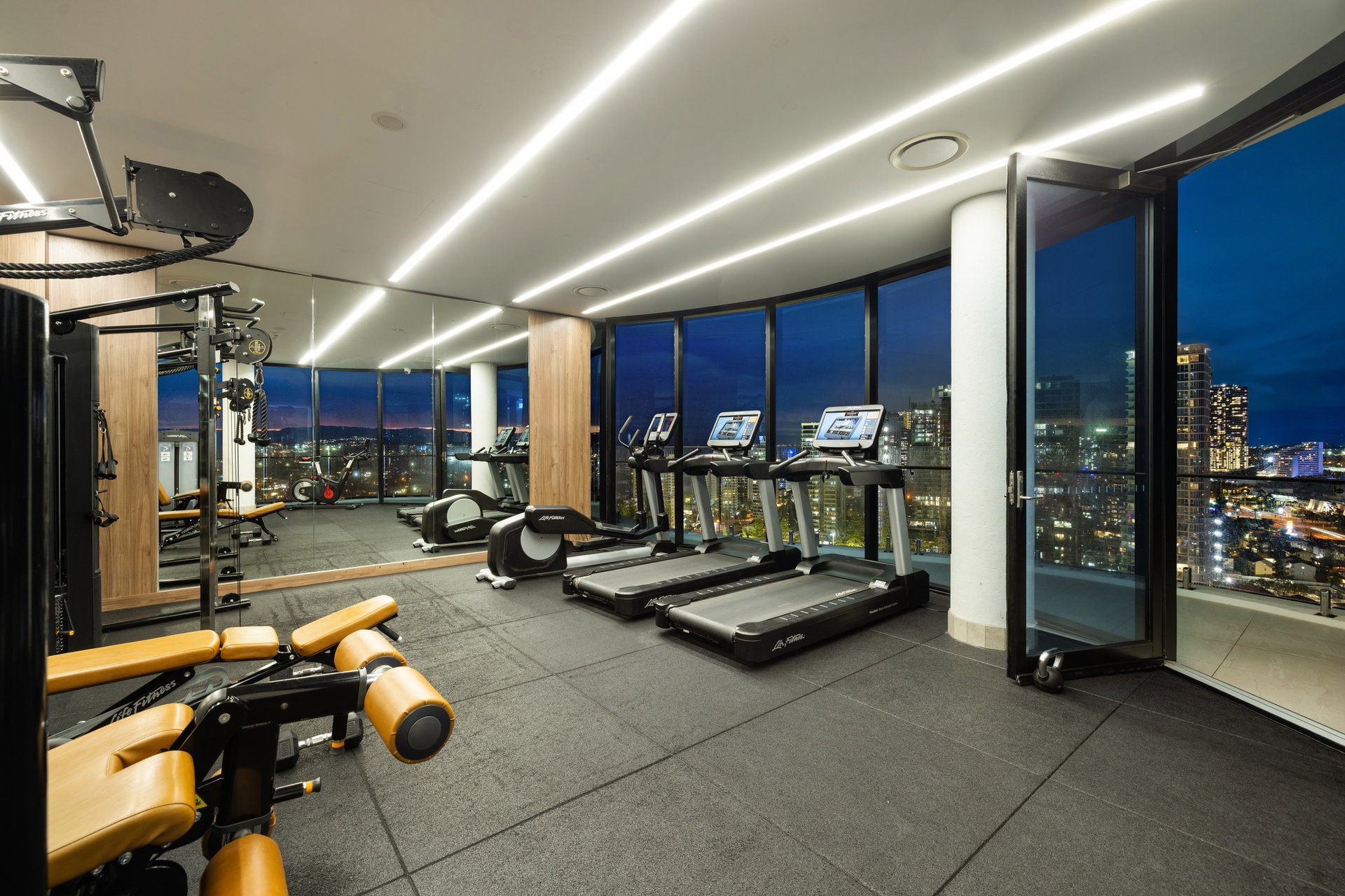 Unit 1702/28-30 Second Avenue Broadbeach