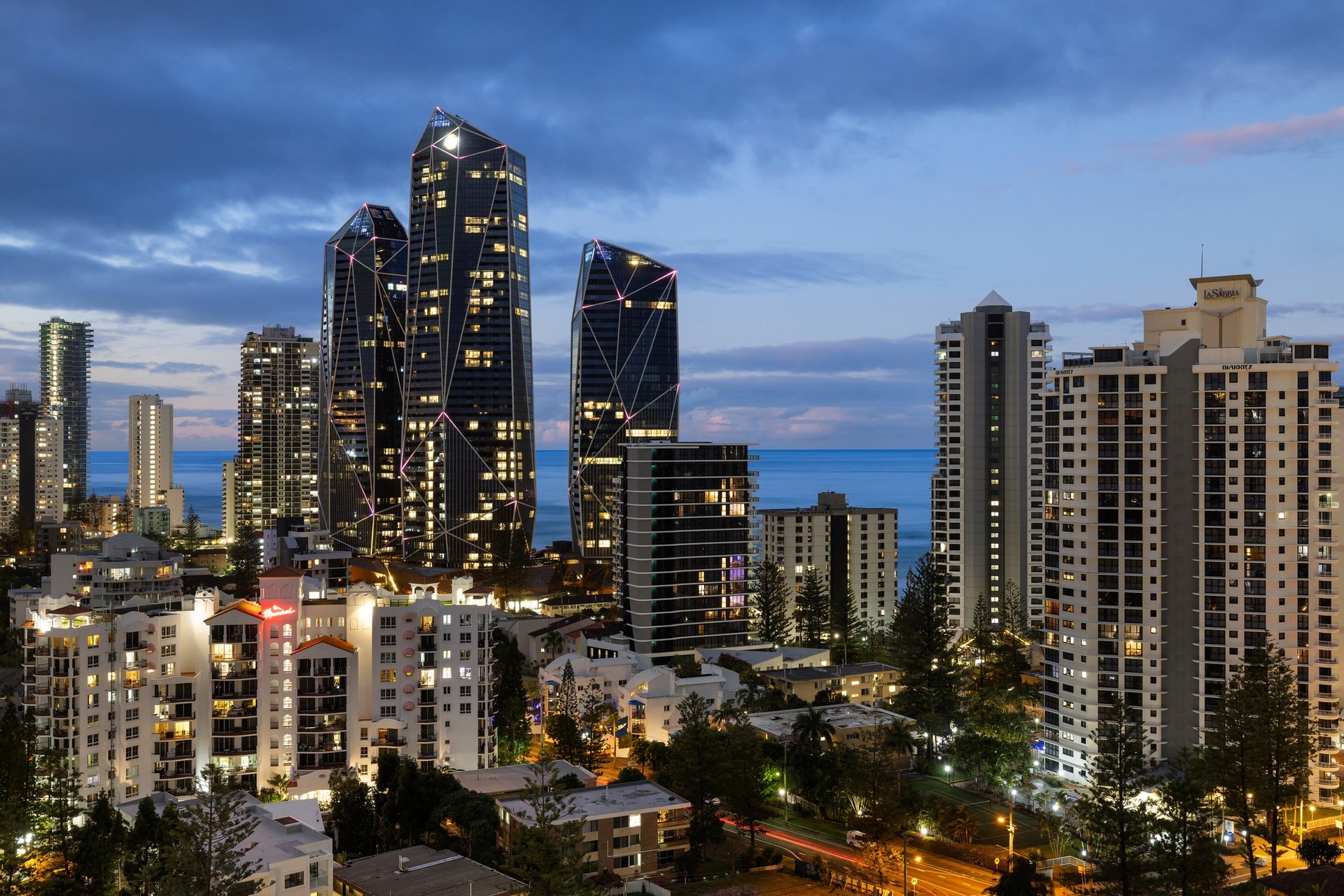 Unit 1702/28-30 Second Avenue Broadbeach