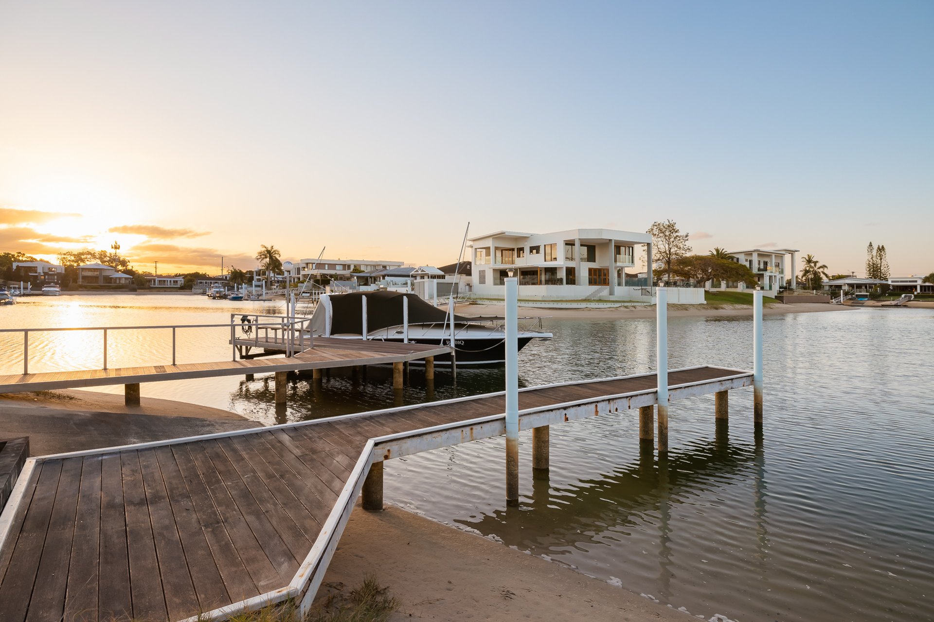 77 T E Peters Drive Broadbeach Waters