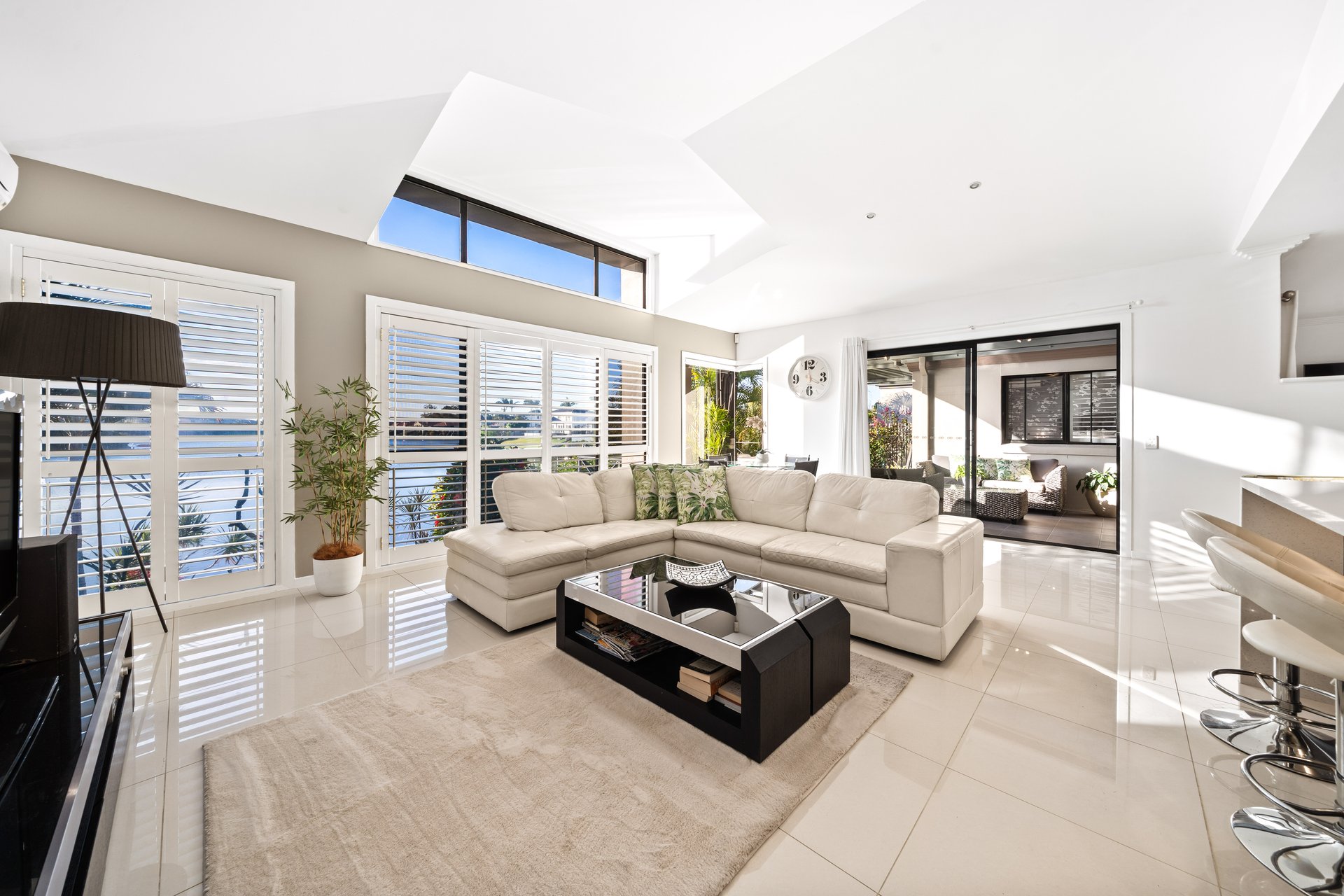 198 Dunlin Drive Burleigh Waters
