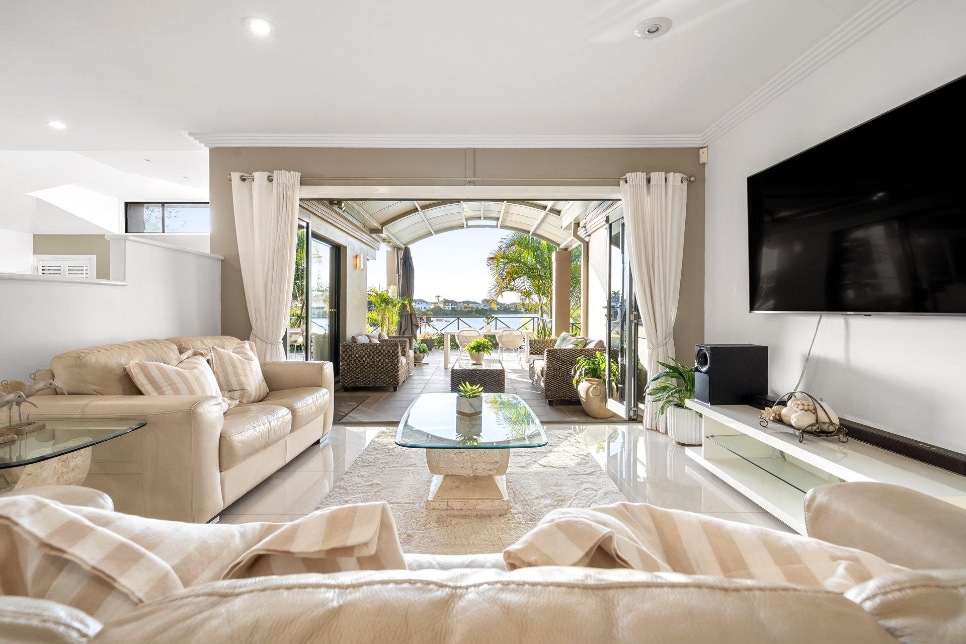 198 Dunlin Drive Burleigh Waters