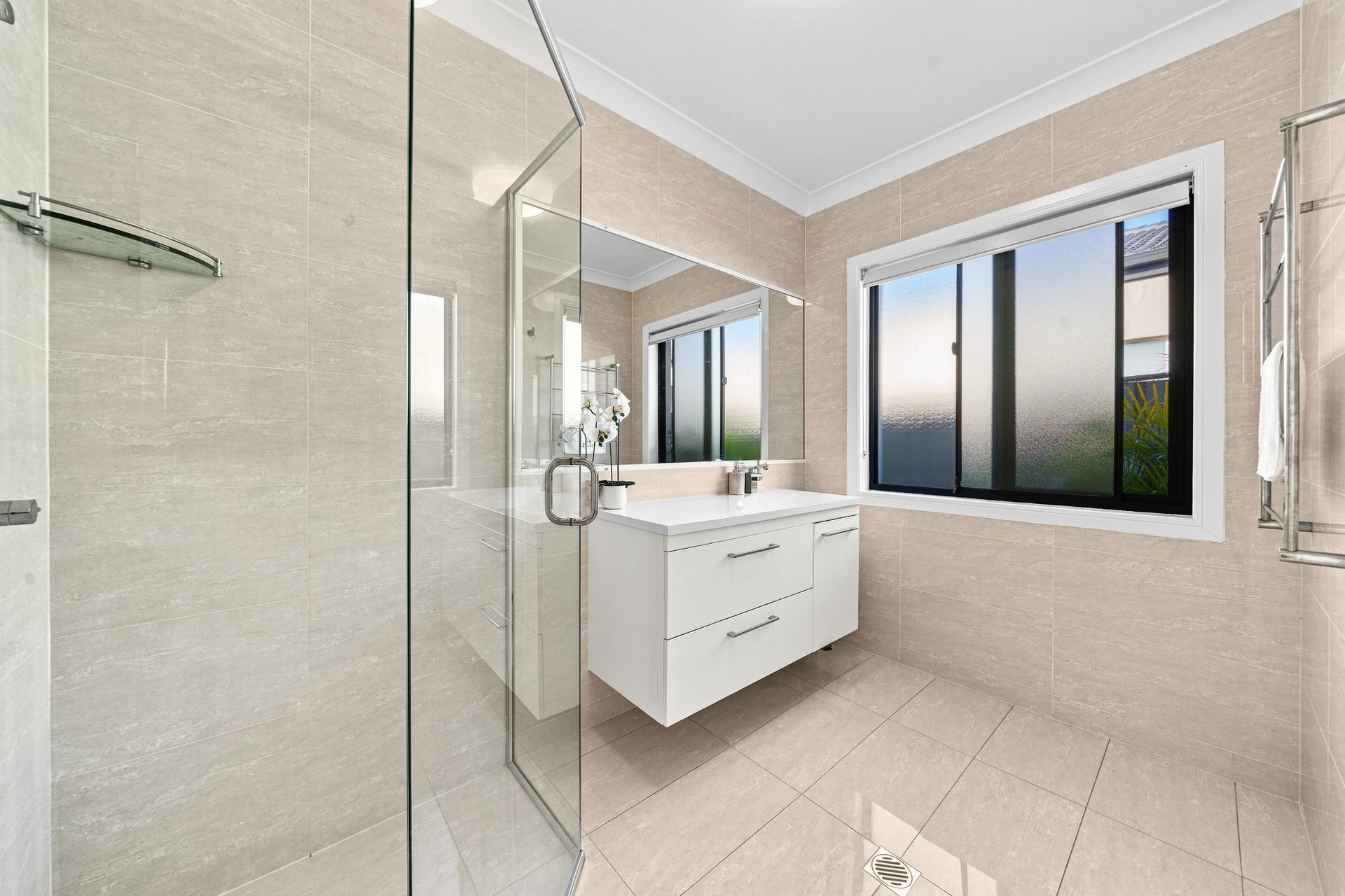 198 Dunlin Drive Burleigh Waters