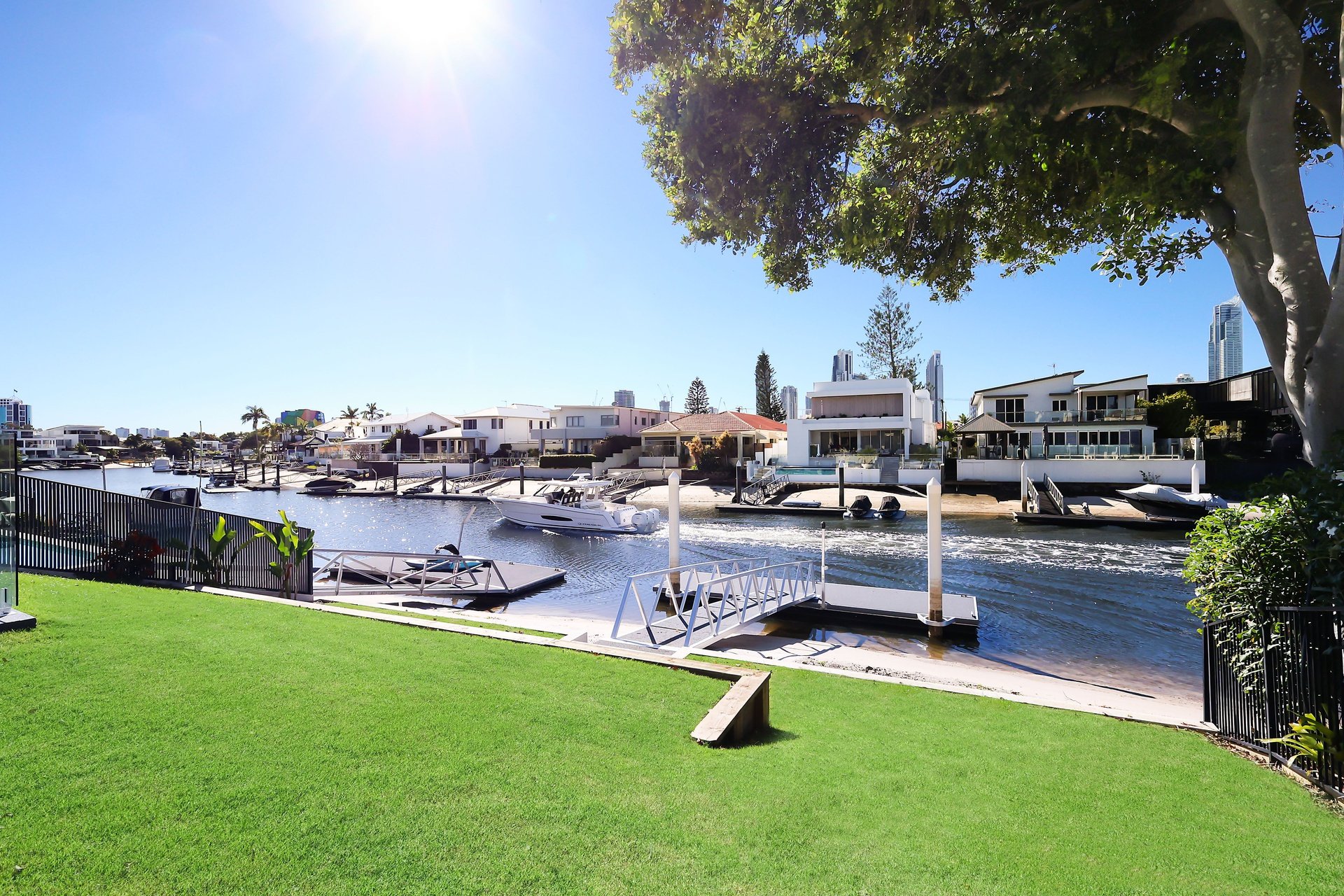 19a Vespa Crescent Surfers Paradise