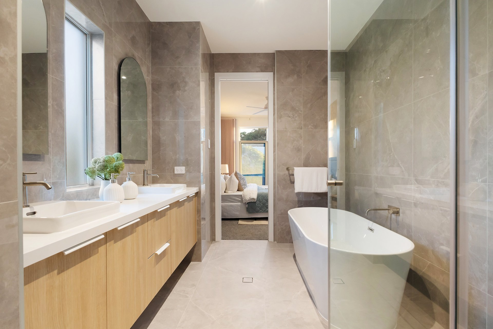19a Vespa Crescent Surfers Paradise