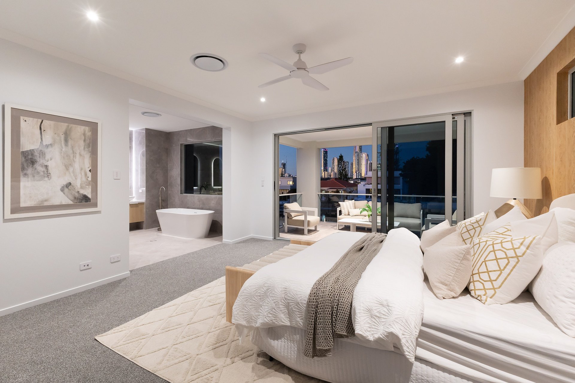 19a Vespa Crescent Surfers Paradise