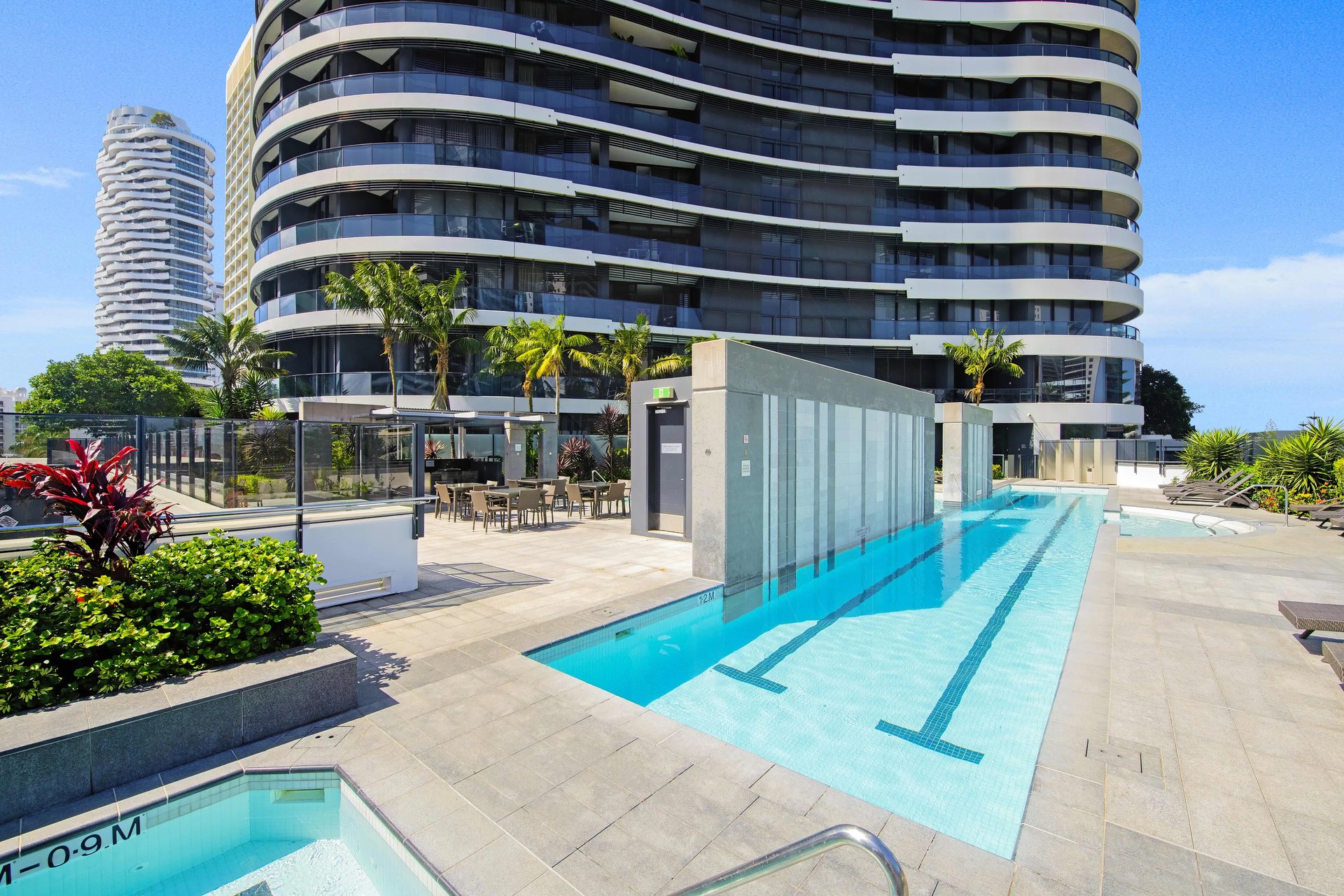 20505/21 Elizabeth Avenue Broadbeach